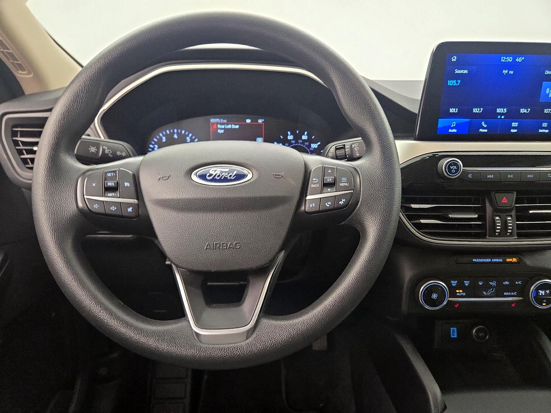 Thumbnail: 2020 Ford Escape - 10