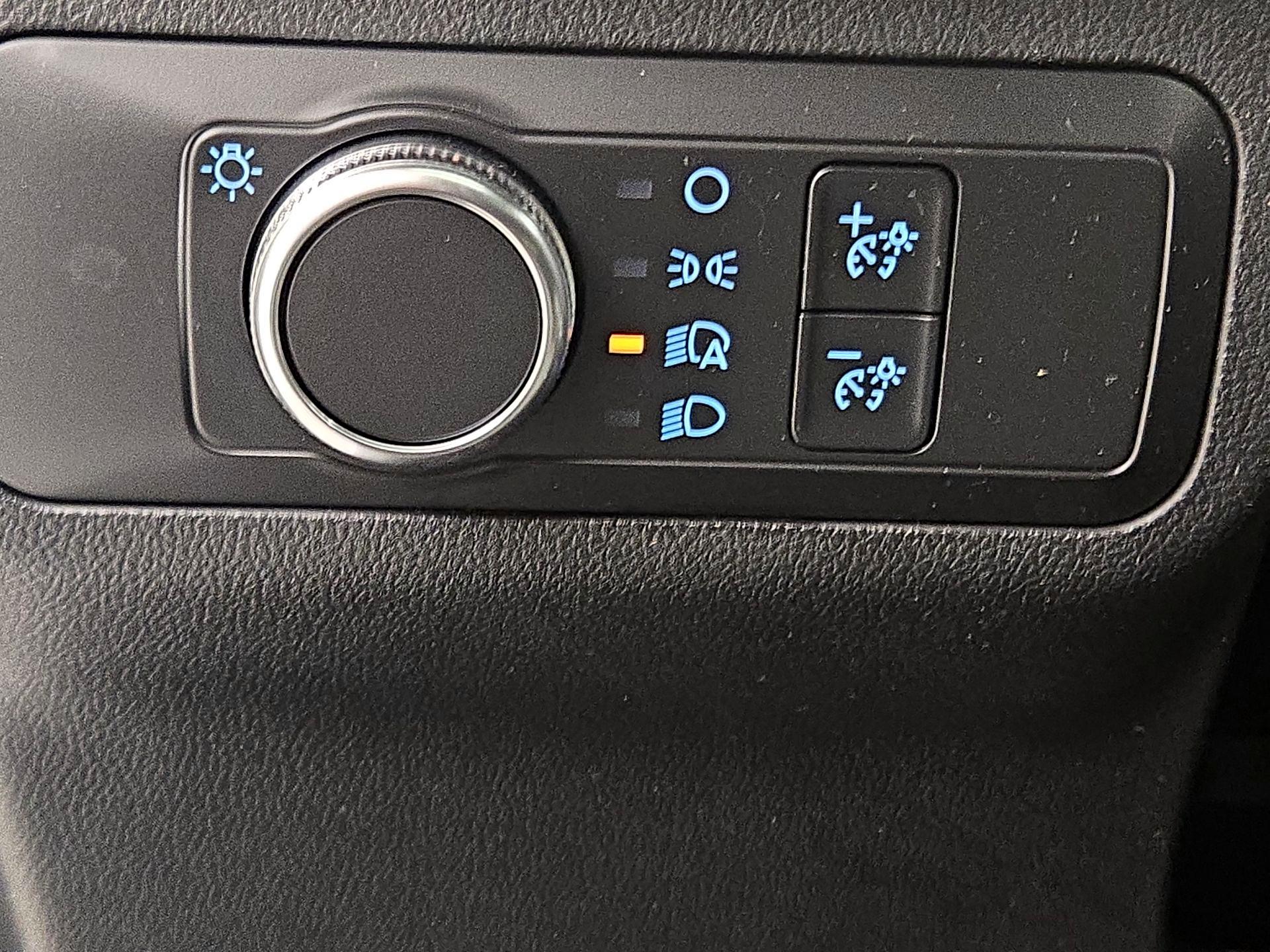 Thumbnail: 2020 Ford Escape - 13