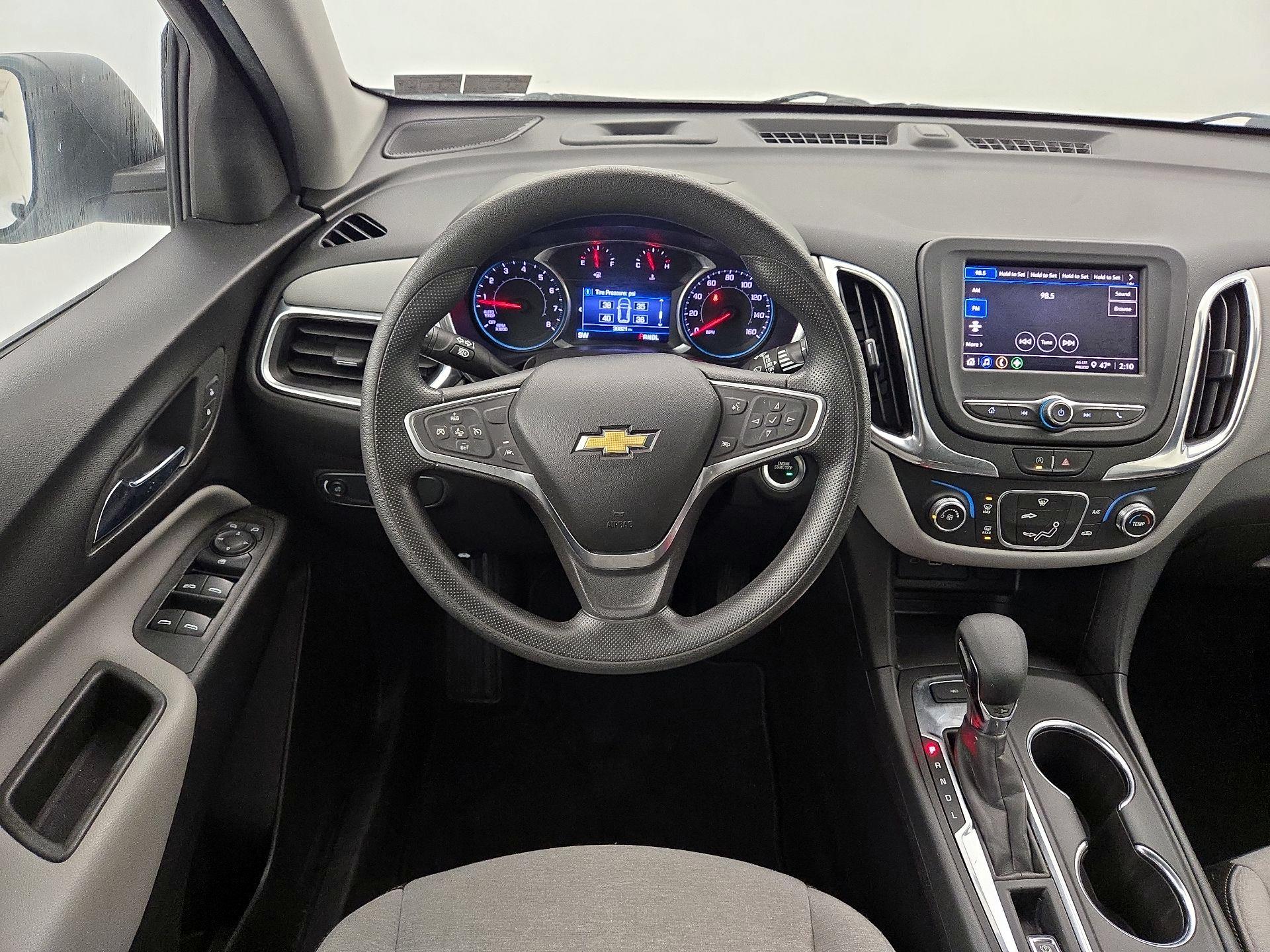 Thumbnail: 2022 Chevrolet Equinox - 10