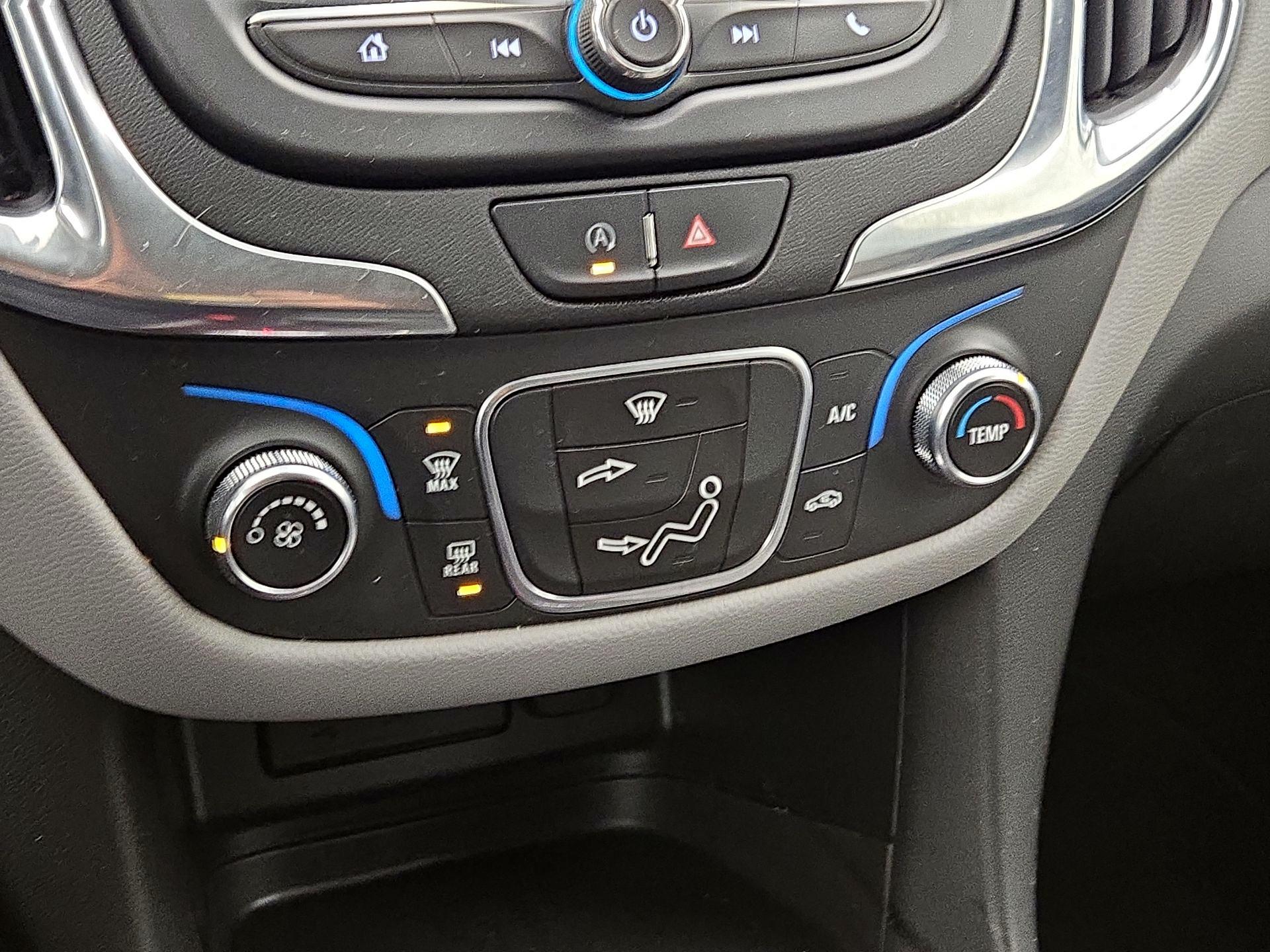 Thumbnail: 2022 Chevrolet Equinox - 16