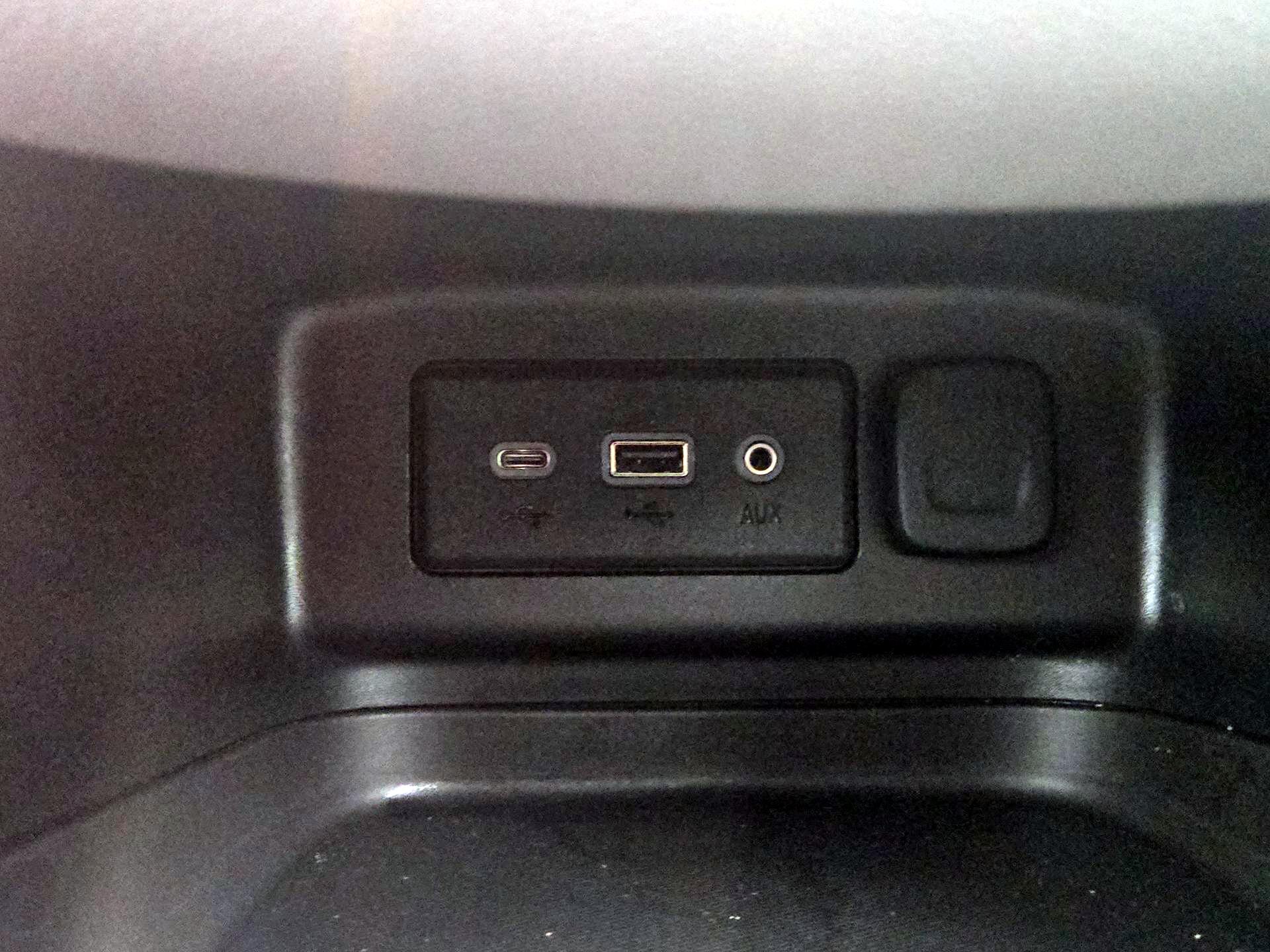 Thumbnail: 2022 Chevrolet Equinox - 18