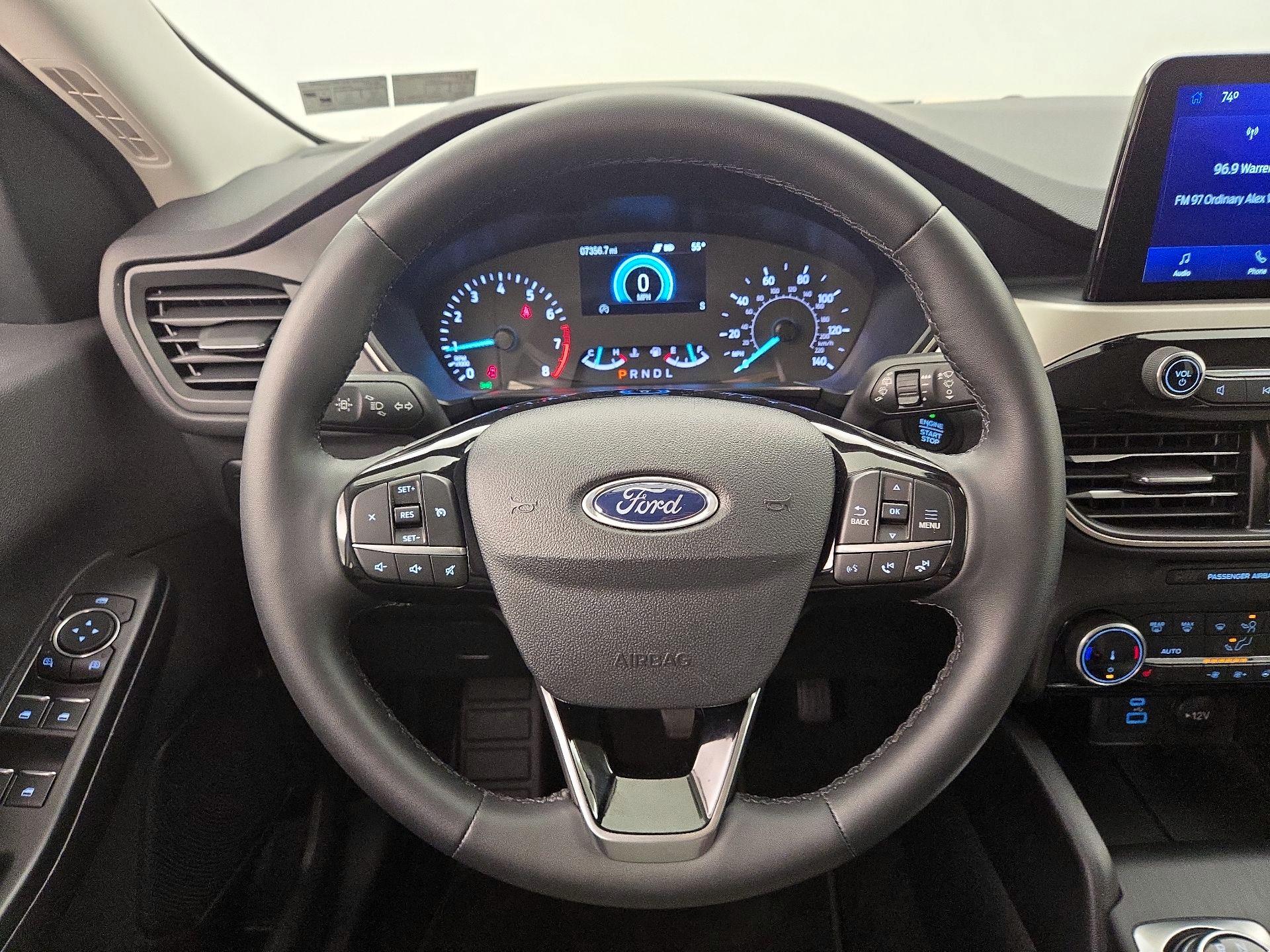 Thumbnail: 2022 Ford Escape - 10