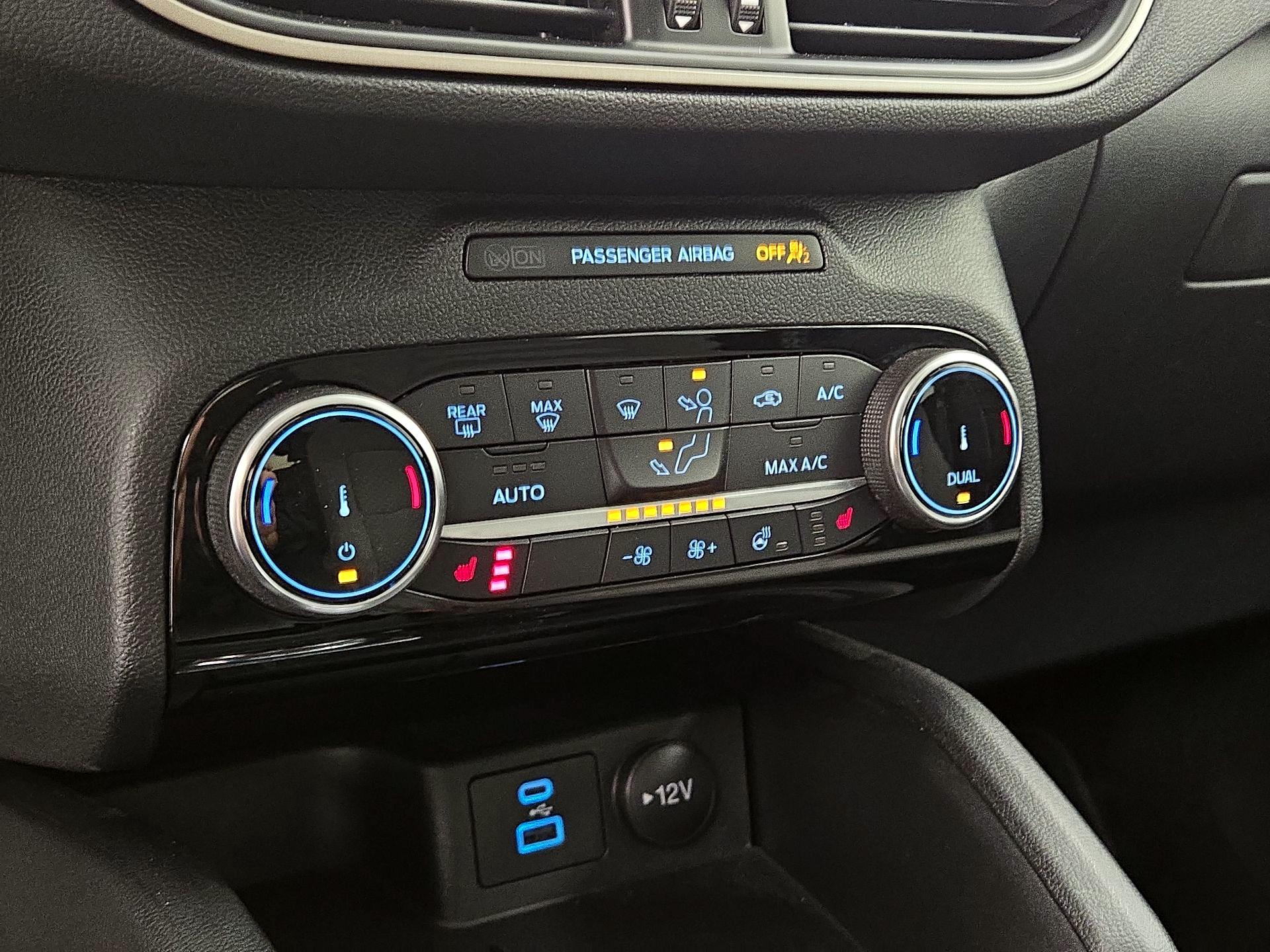 Thumbnail: 2022 Ford Escape - 16