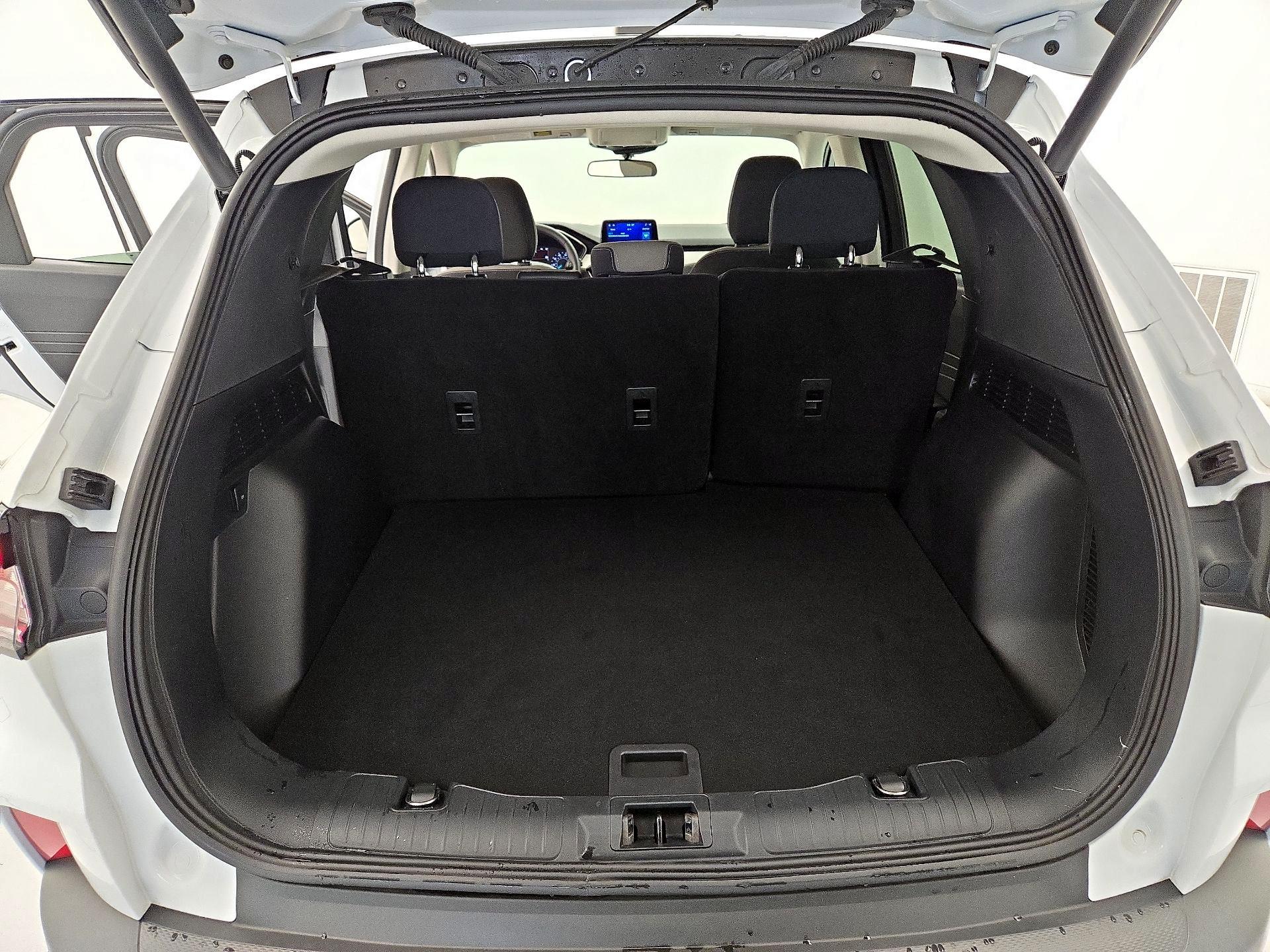 Thumbnail: 2022 Ford Escape - 20