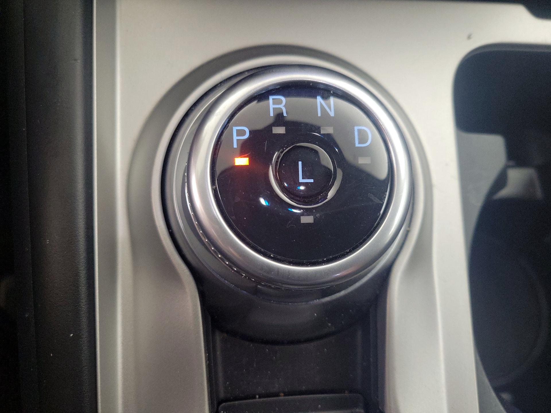 Thumbnail: 2022 Ford Explorer - 17