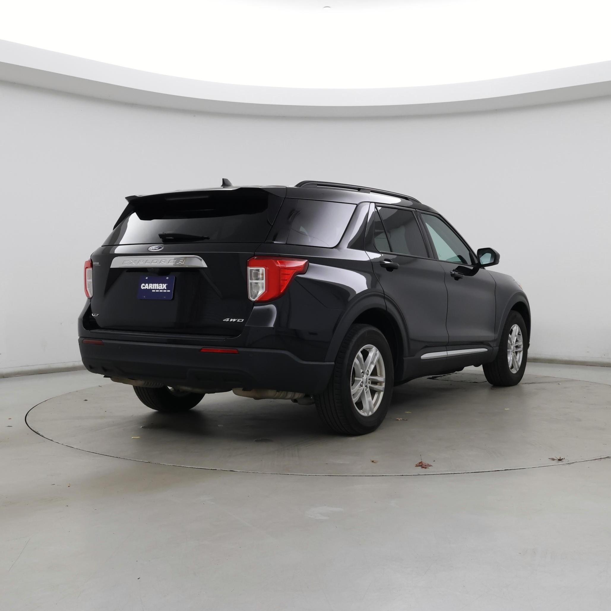 Thumbnail: 2022 Ford Explorer - 8