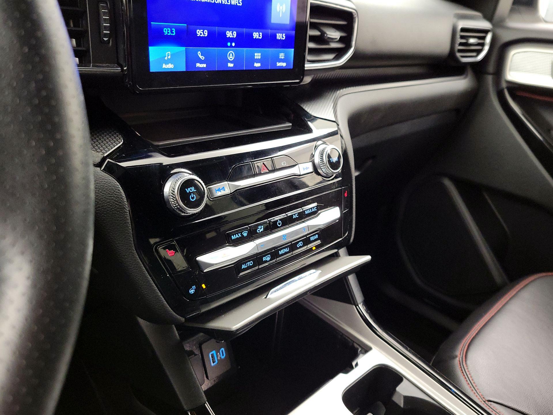 Thumbnail: 2023 Ford Explorer - 17