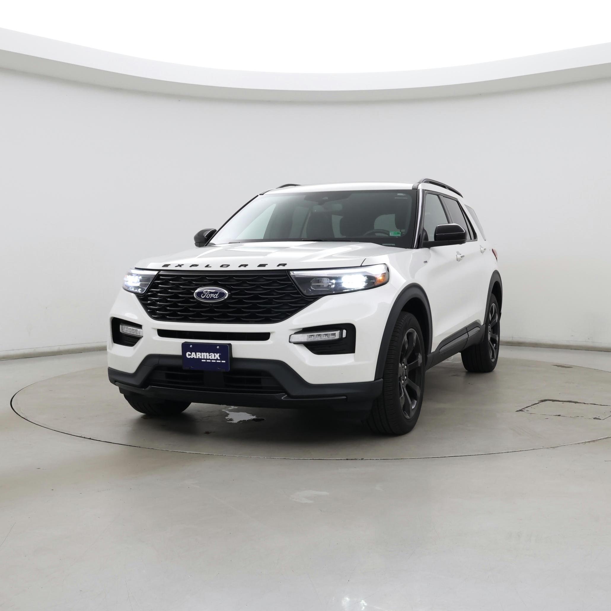 Thumbnail: 2023 Ford Explorer - 4