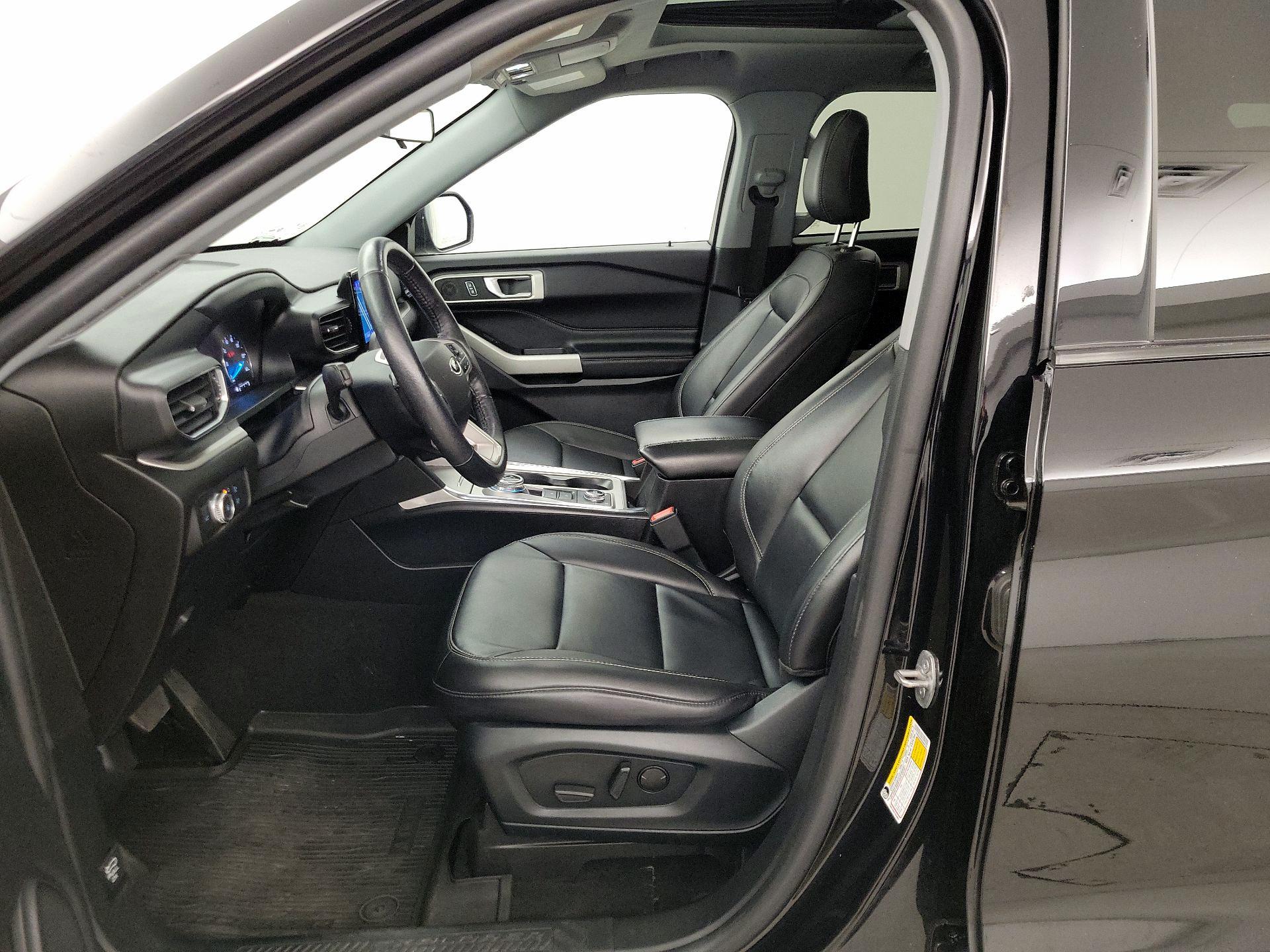 Thumbnail: 2022 Ford Explorer - 11