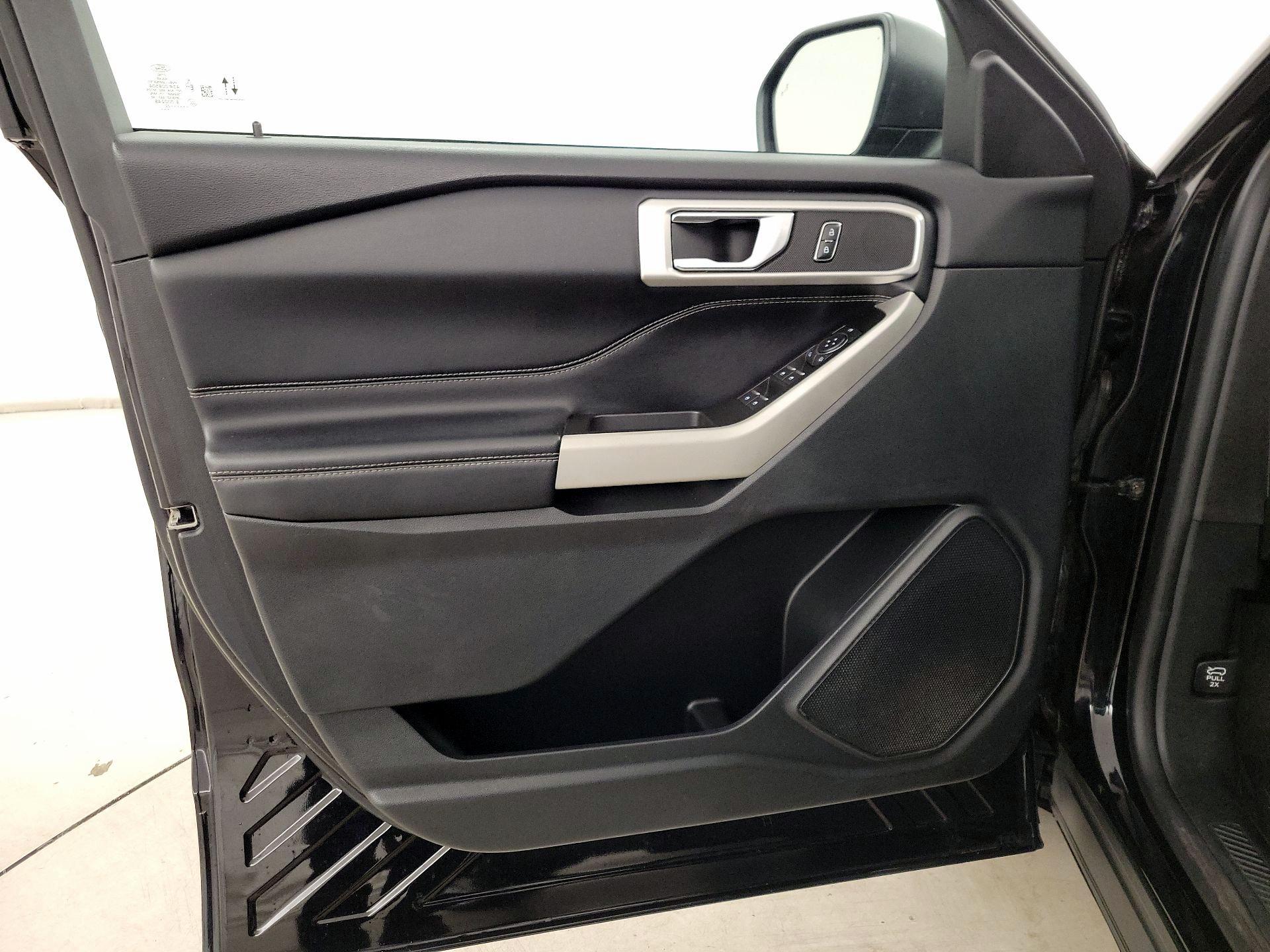 Thumbnail: 2022 Ford Explorer - 12