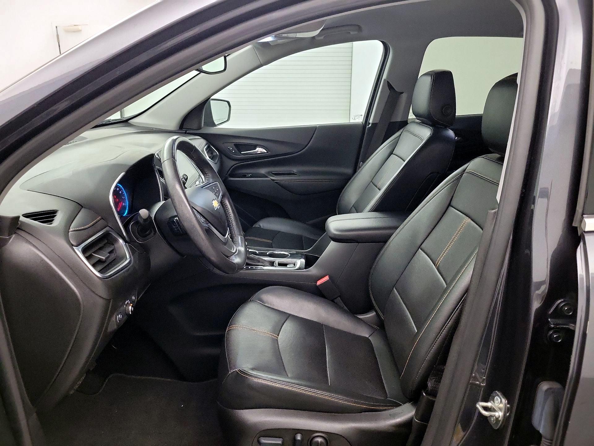 Thumbnail: 2022 Chevrolet Equinox - 9