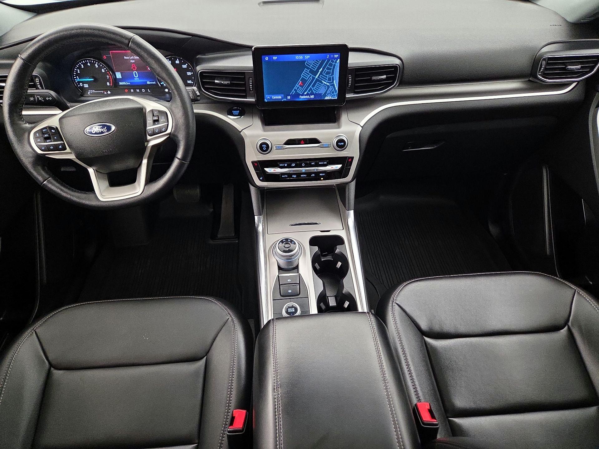 Thumbnail: 2022 Ford Explorer - 9