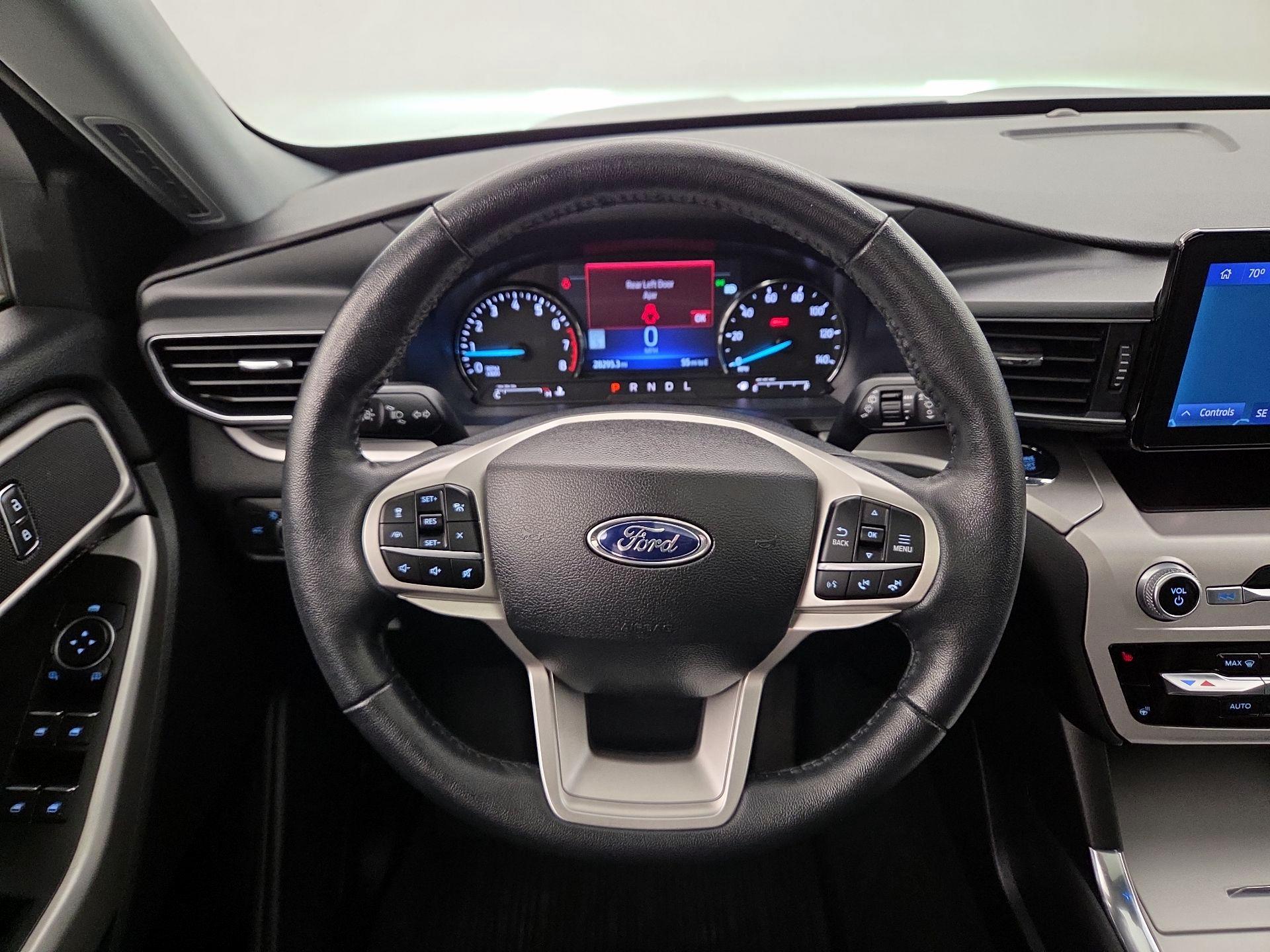 Thumbnail: 2022 Ford Explorer - 10