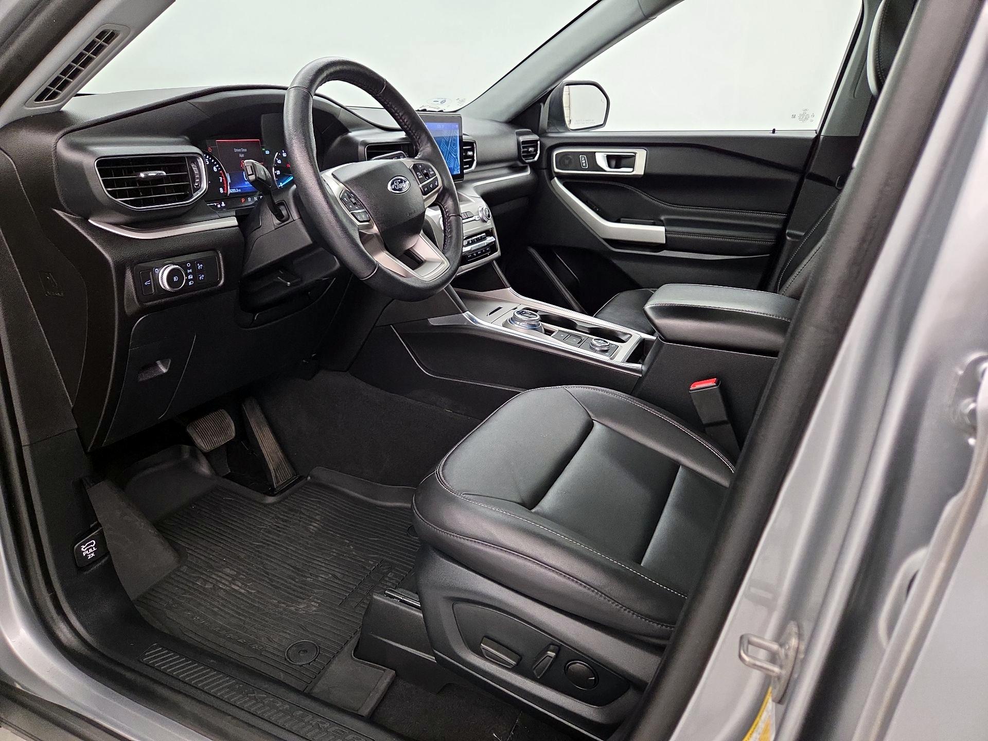 Thumbnail: 2022 Ford Explorer - 11