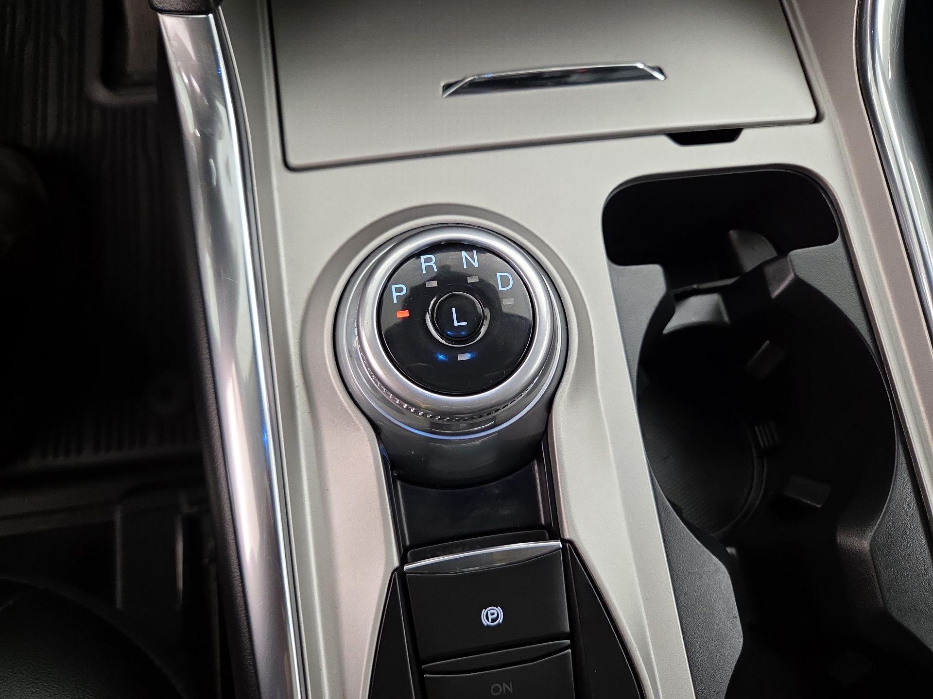 Thumbnail: 2022 Ford Explorer - 18