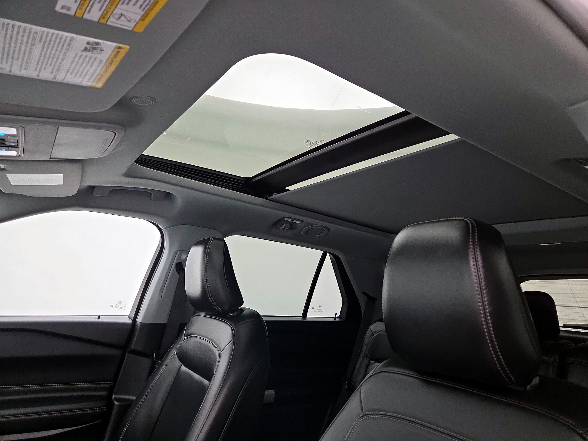 Thumbnail: 2022 Ford Explorer - 20