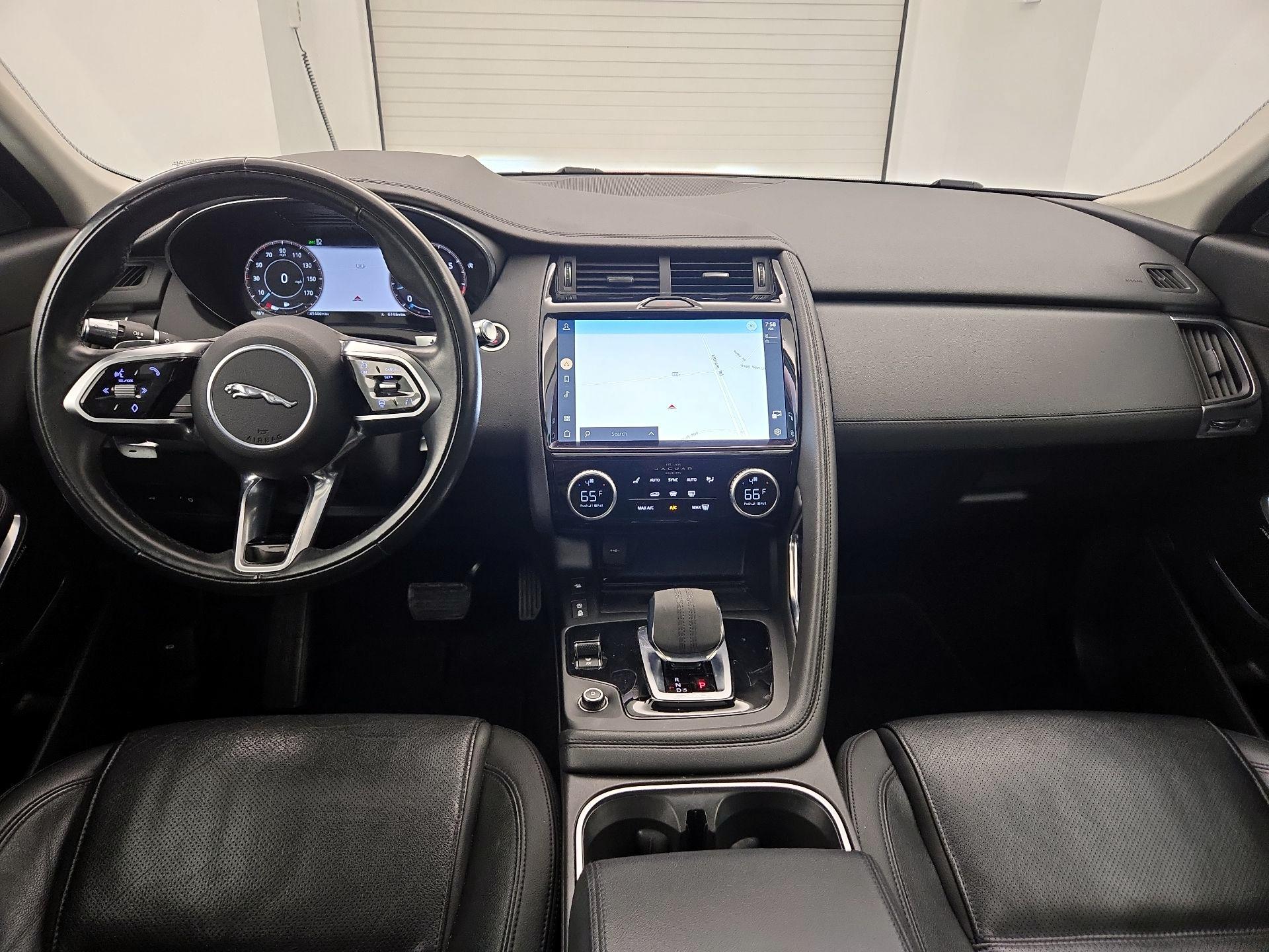 Thumbnail: 2022 Jaguar E-Pace - 9