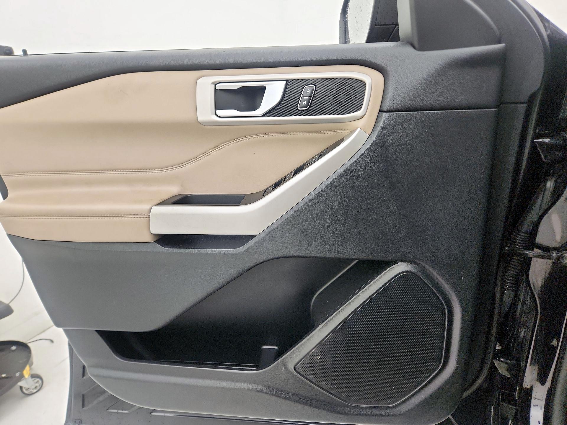 Thumbnail: 2022 Ford Explorer - 12