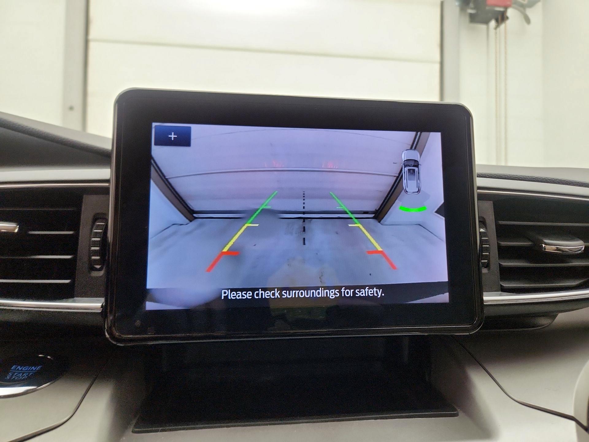 Thumbnail: 2022 Ford Explorer - 14