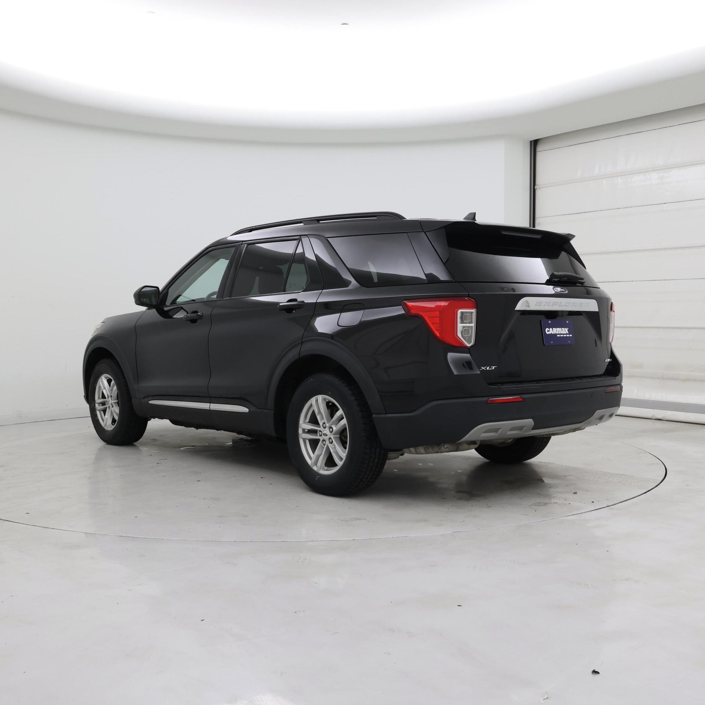 Thumbnail: 2022 Ford Explorer - 2