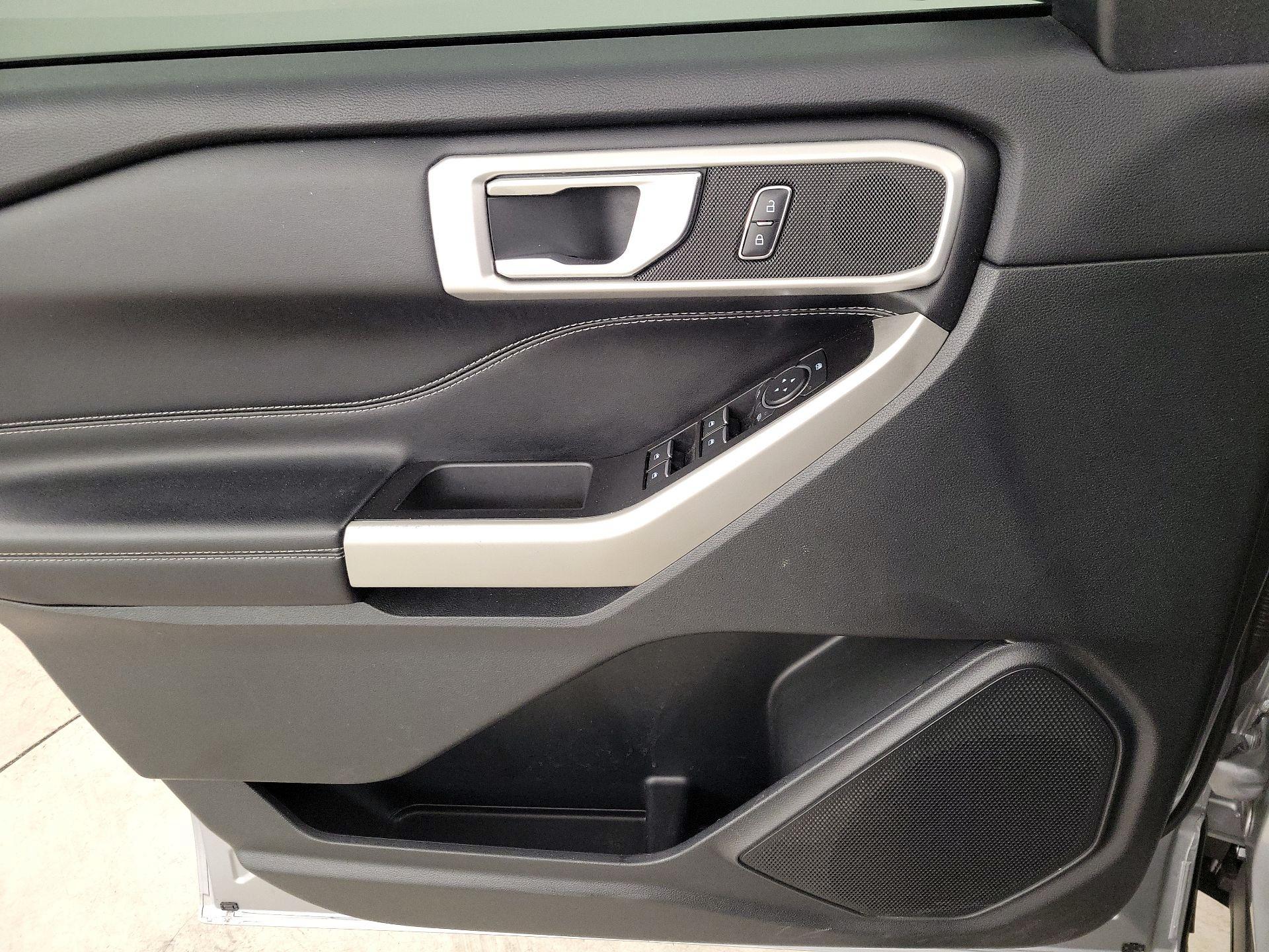 Thumbnail: 2022 Ford Explorer - 12