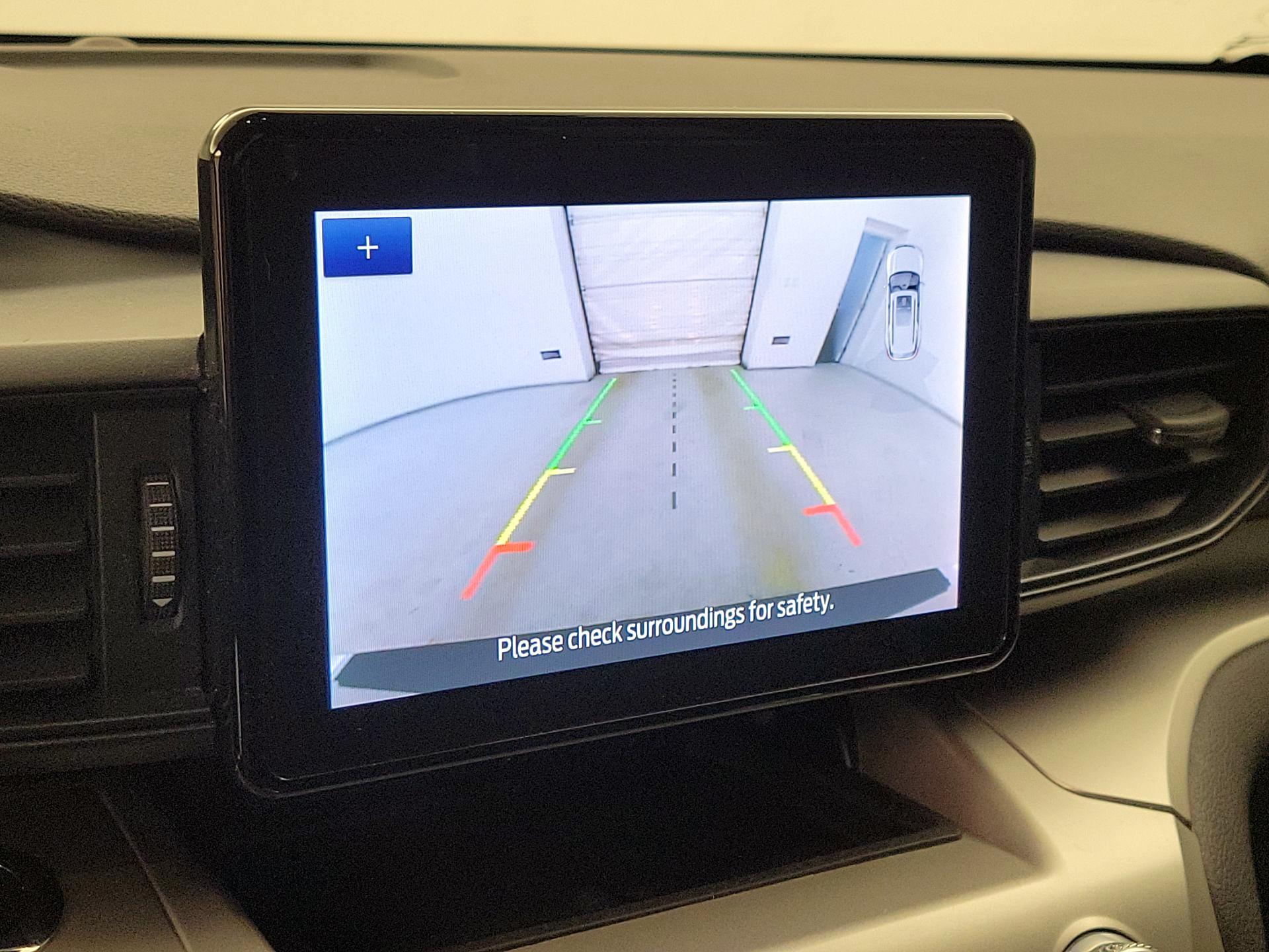 Thumbnail: 2022 Ford Explorer - 14