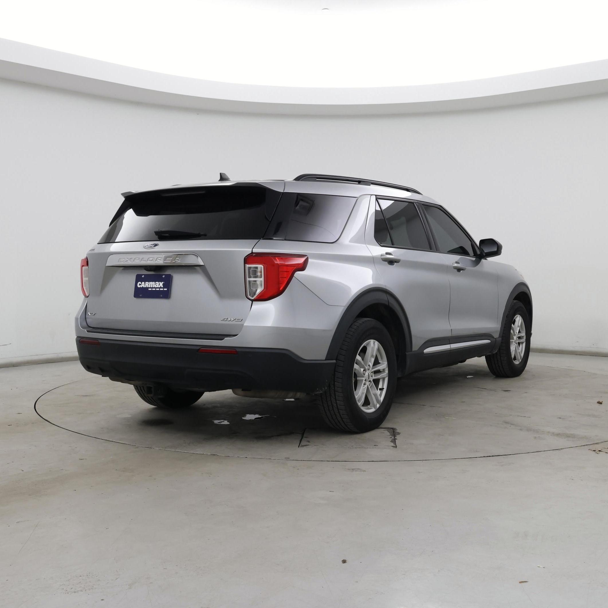 Thumbnail: 2022 Ford Explorer - 8