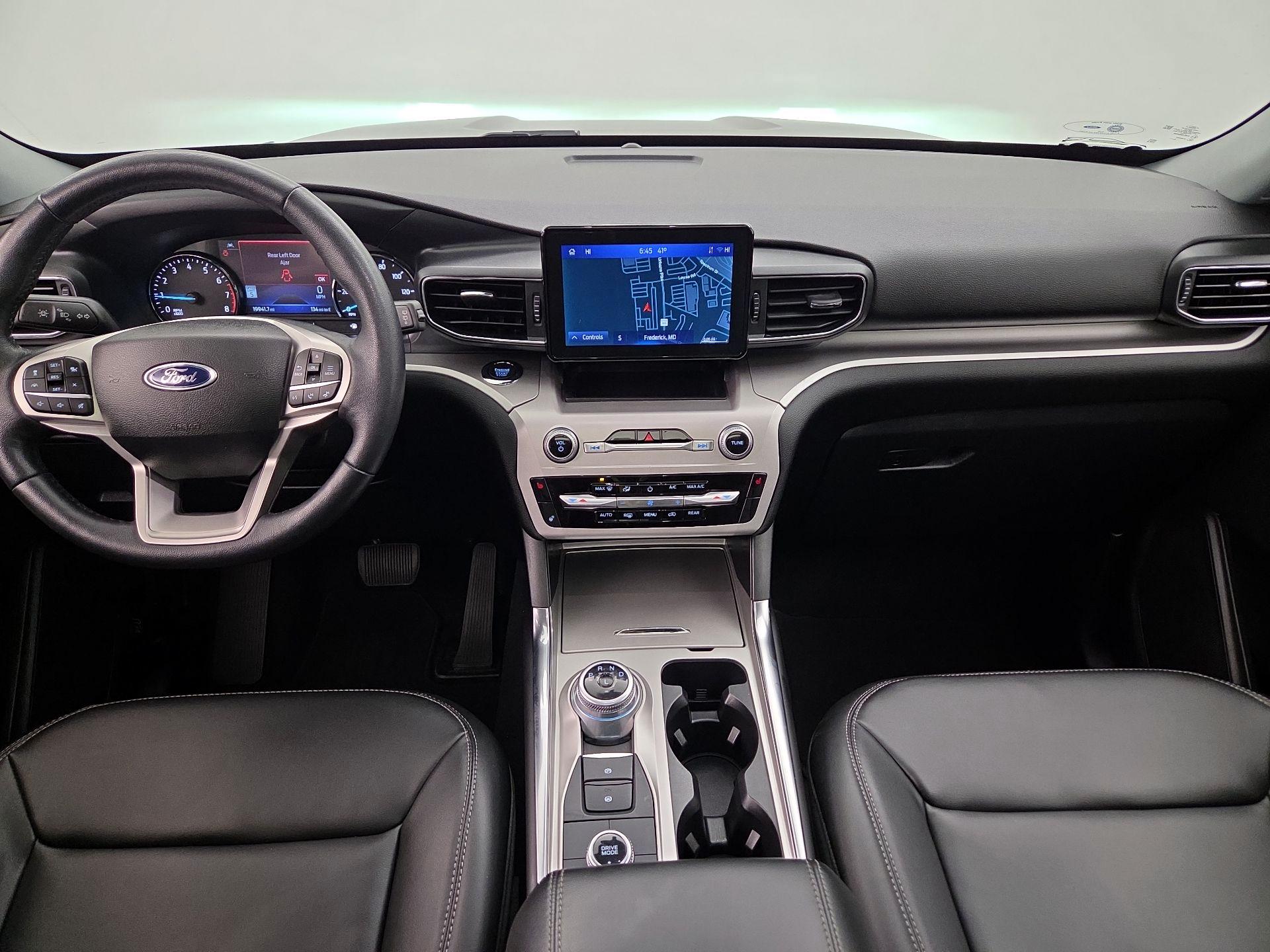 Thumbnail: 2022 Ford Explorer - 9