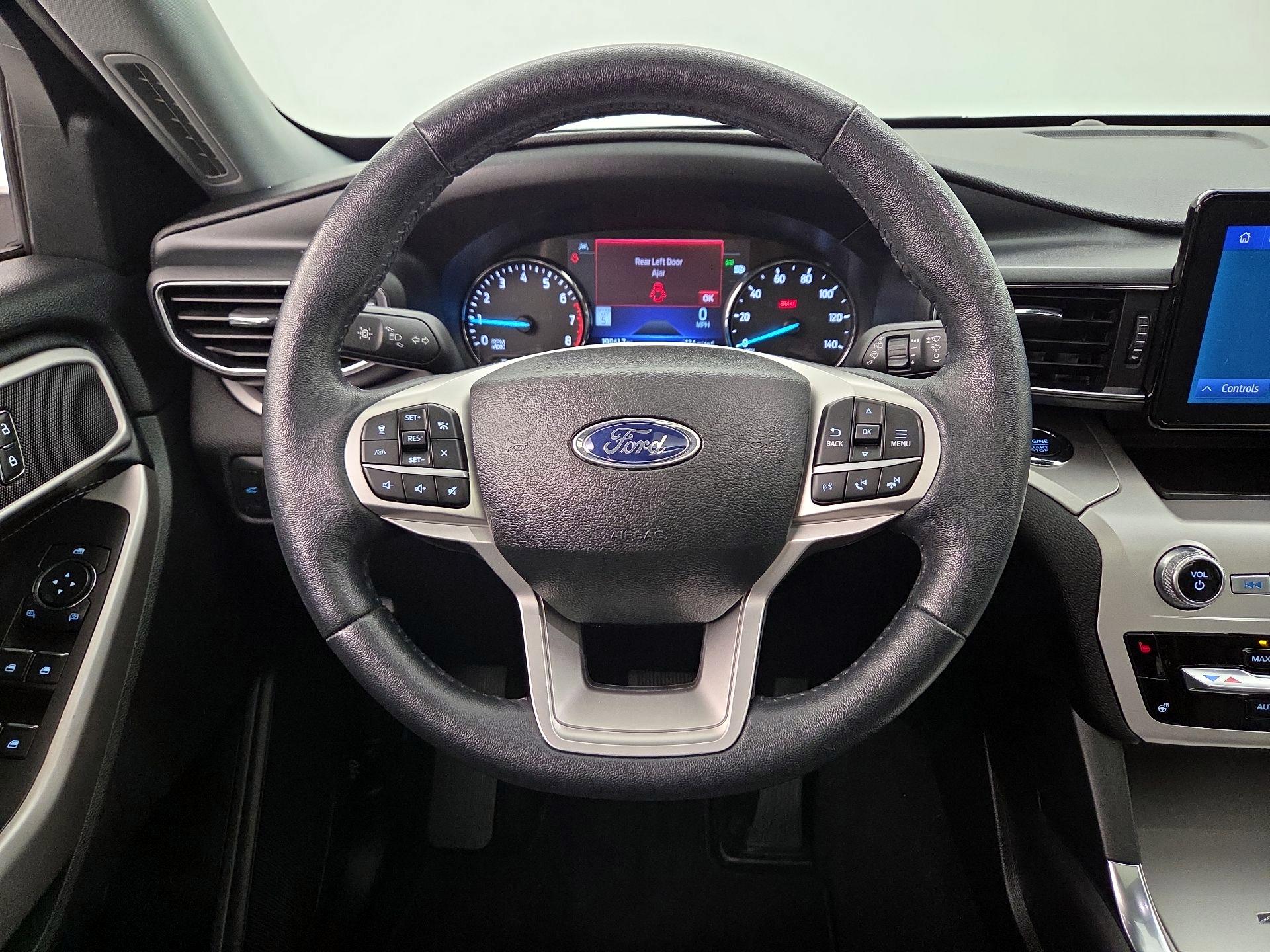 Thumbnail: 2022 Ford Explorer - 10