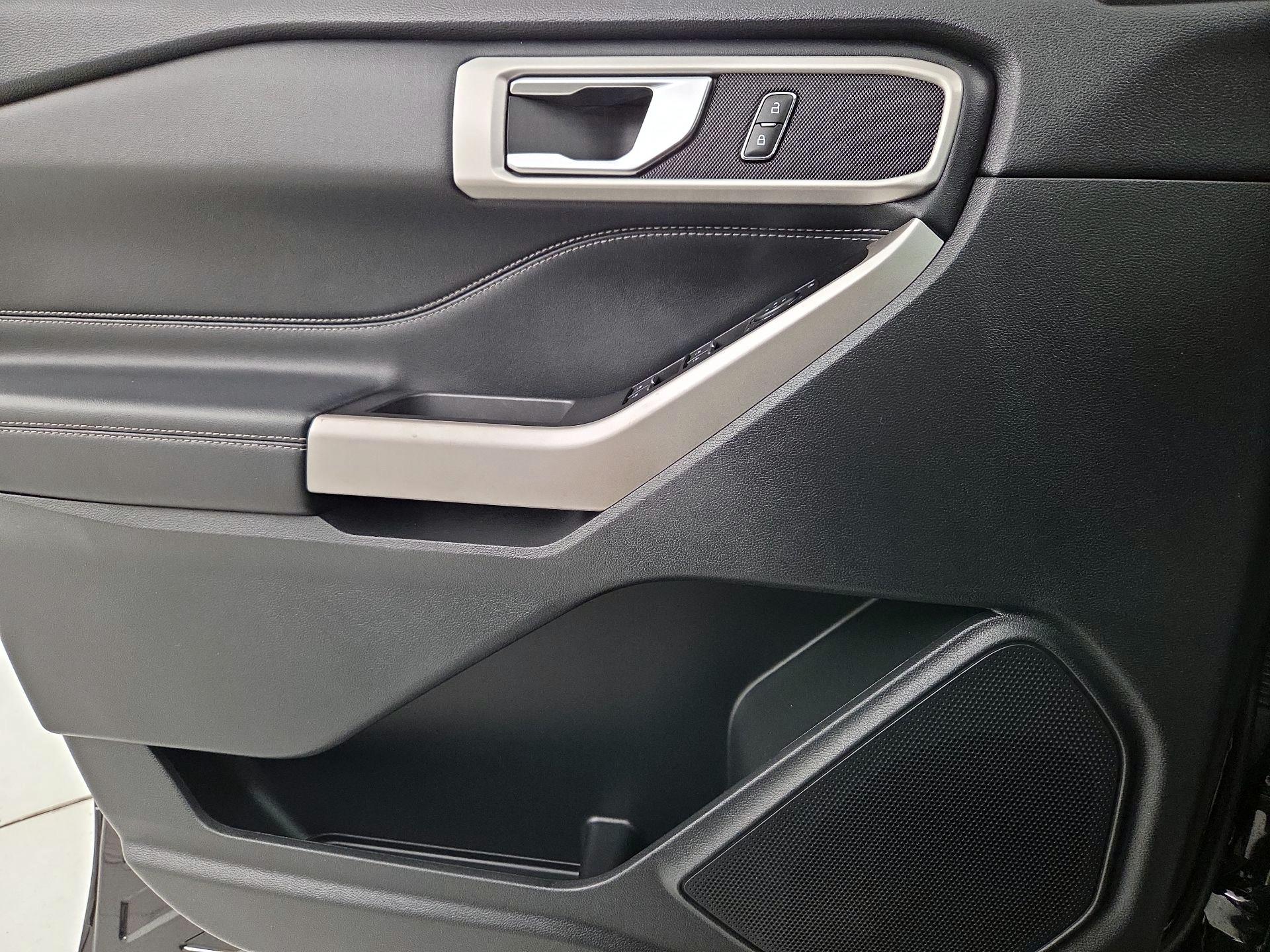 Thumbnail: 2022 Ford Explorer - 12