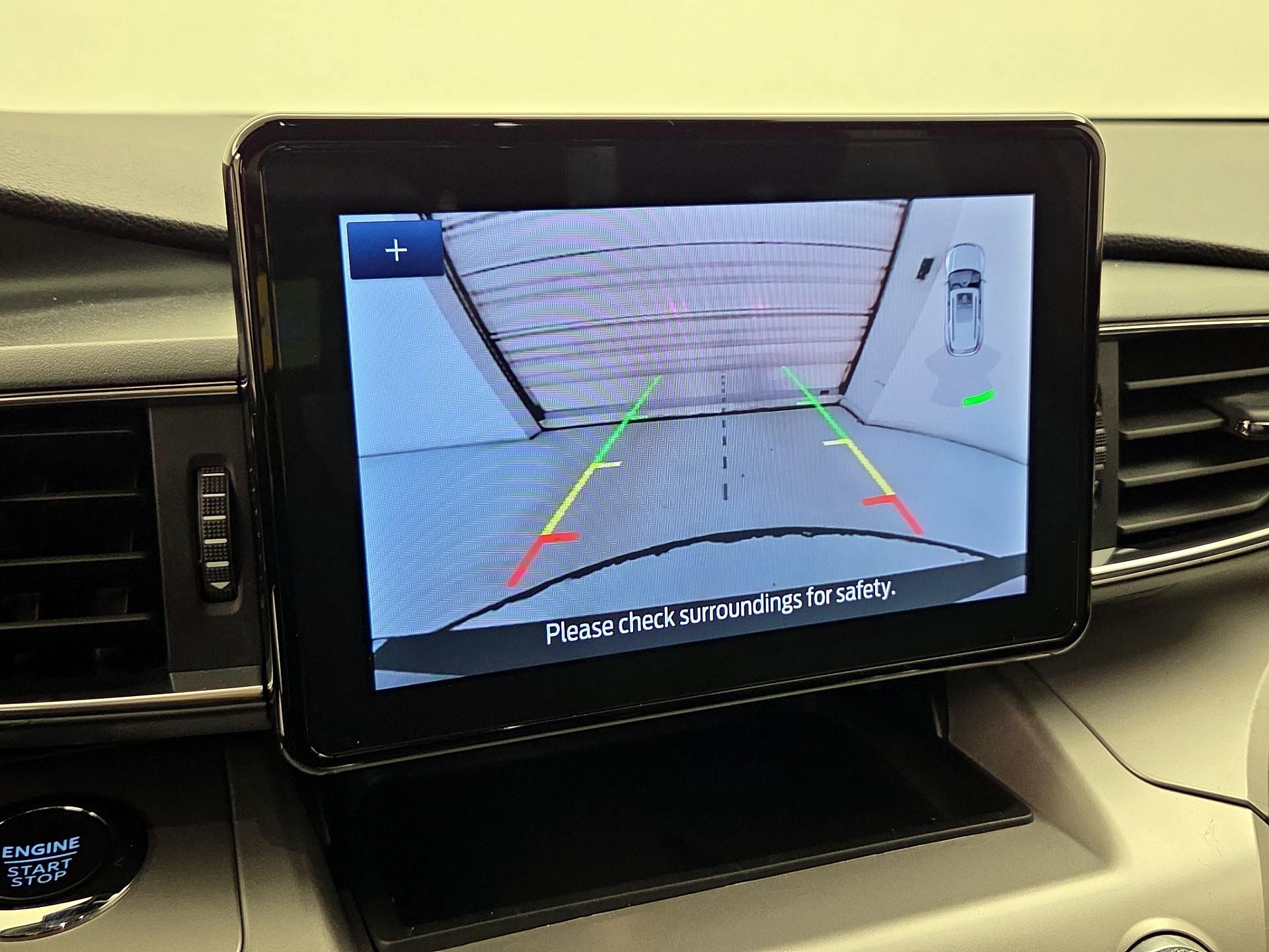 Thumbnail: 2022 Ford Explorer - 15