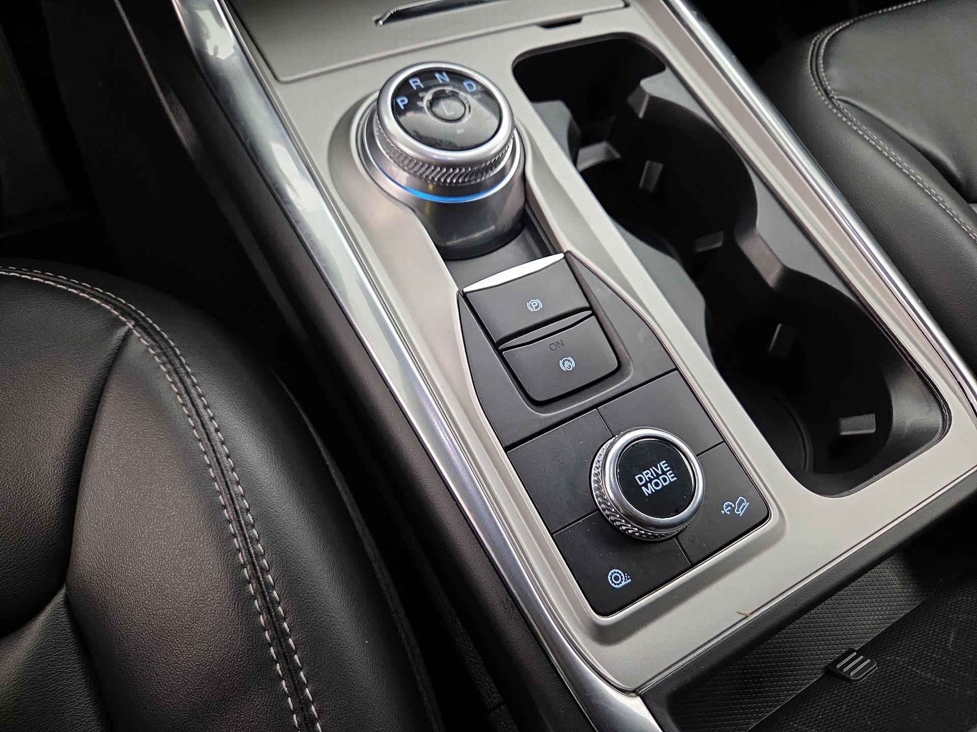 Thumbnail: 2022 Ford Explorer - 18