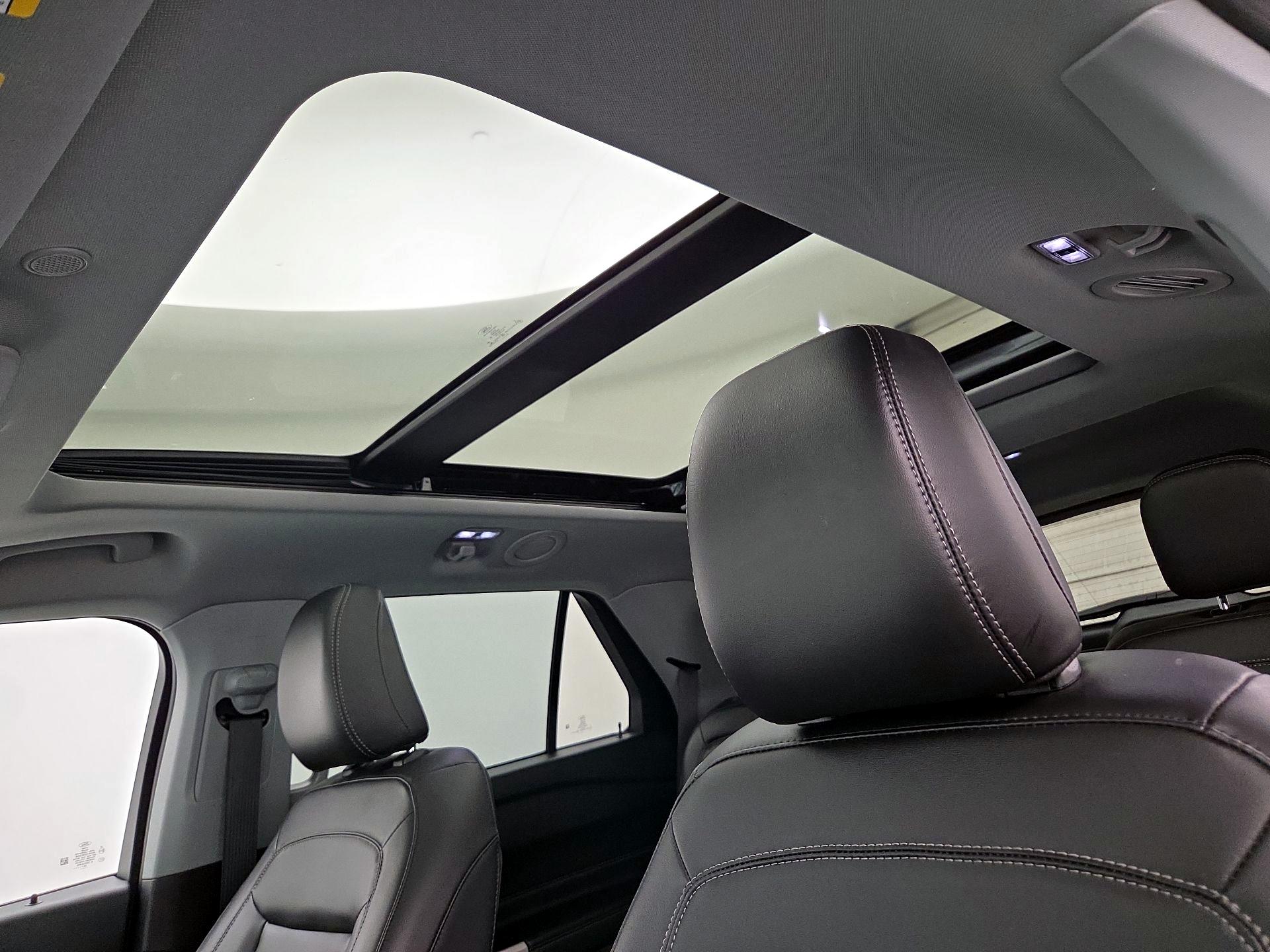 Thumbnail: 2022 Ford Explorer - 20