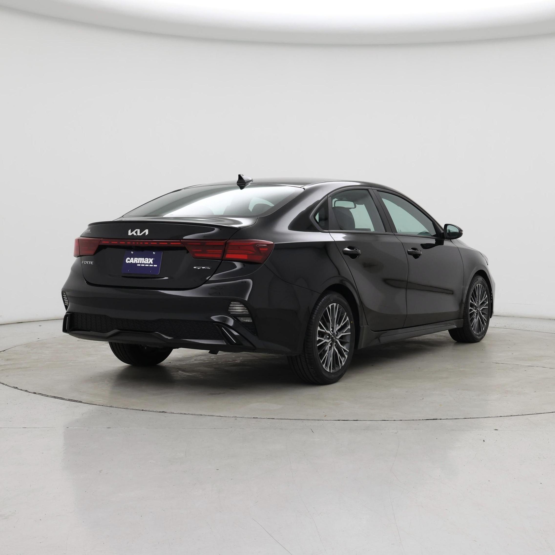 Thumbnail: 2023 Kia Forte - 8