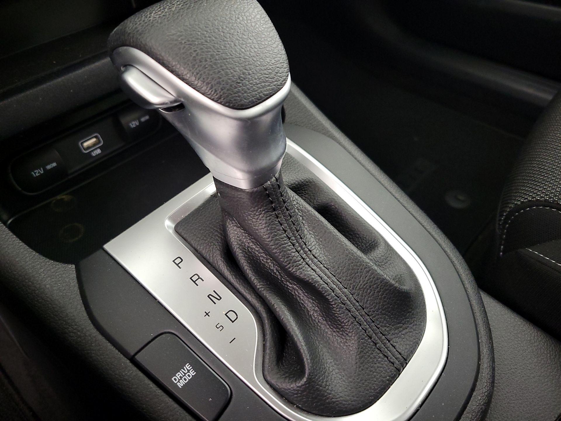 Thumbnail: 2022 Kia Forte - 17