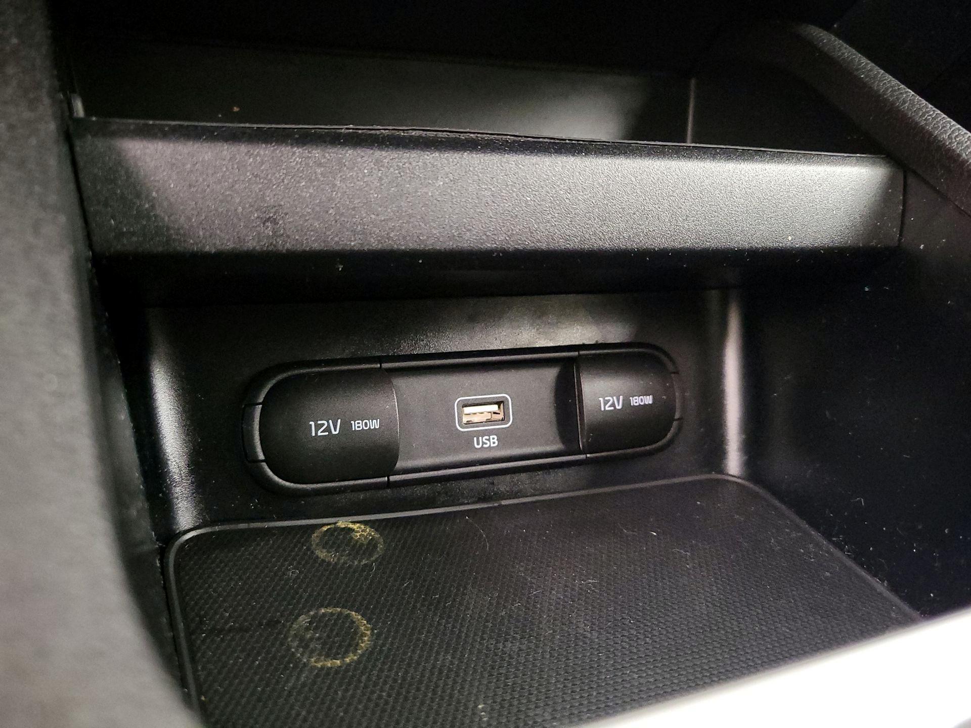 Thumbnail: 2022 Kia Forte - 18