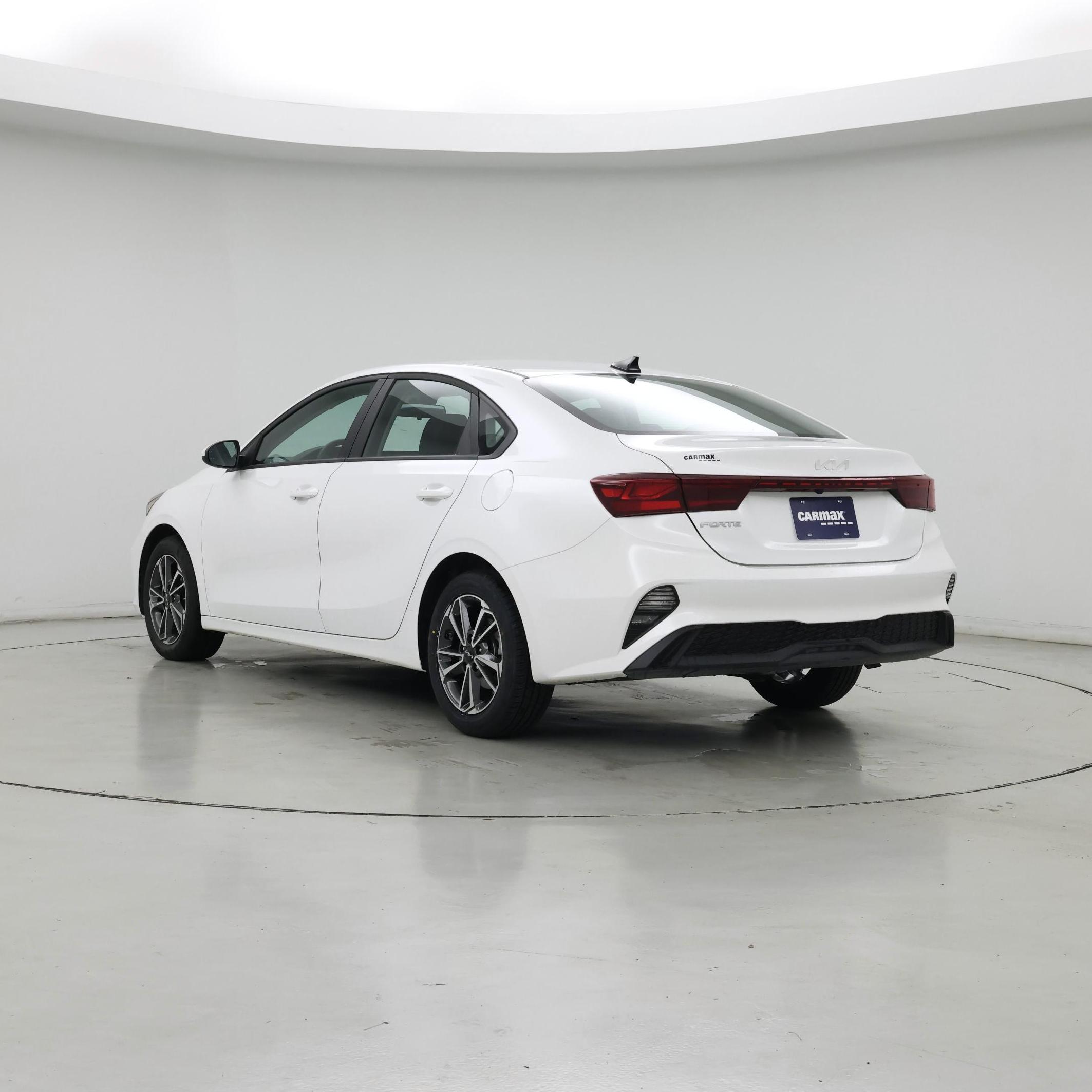 Thumbnail: 2022 Kia Forte - 2