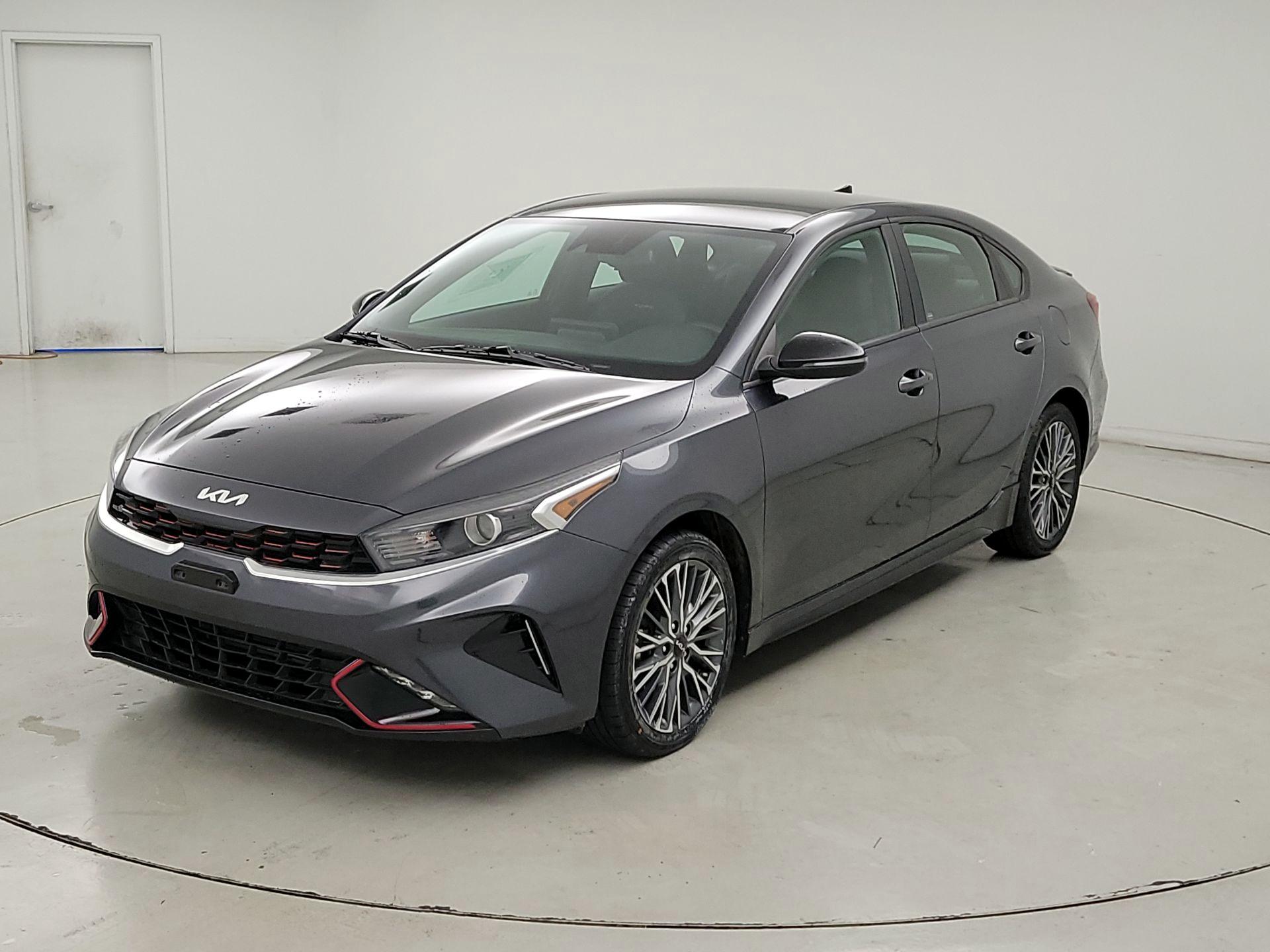 Thumbnail: 2023 Kia Forte - 3