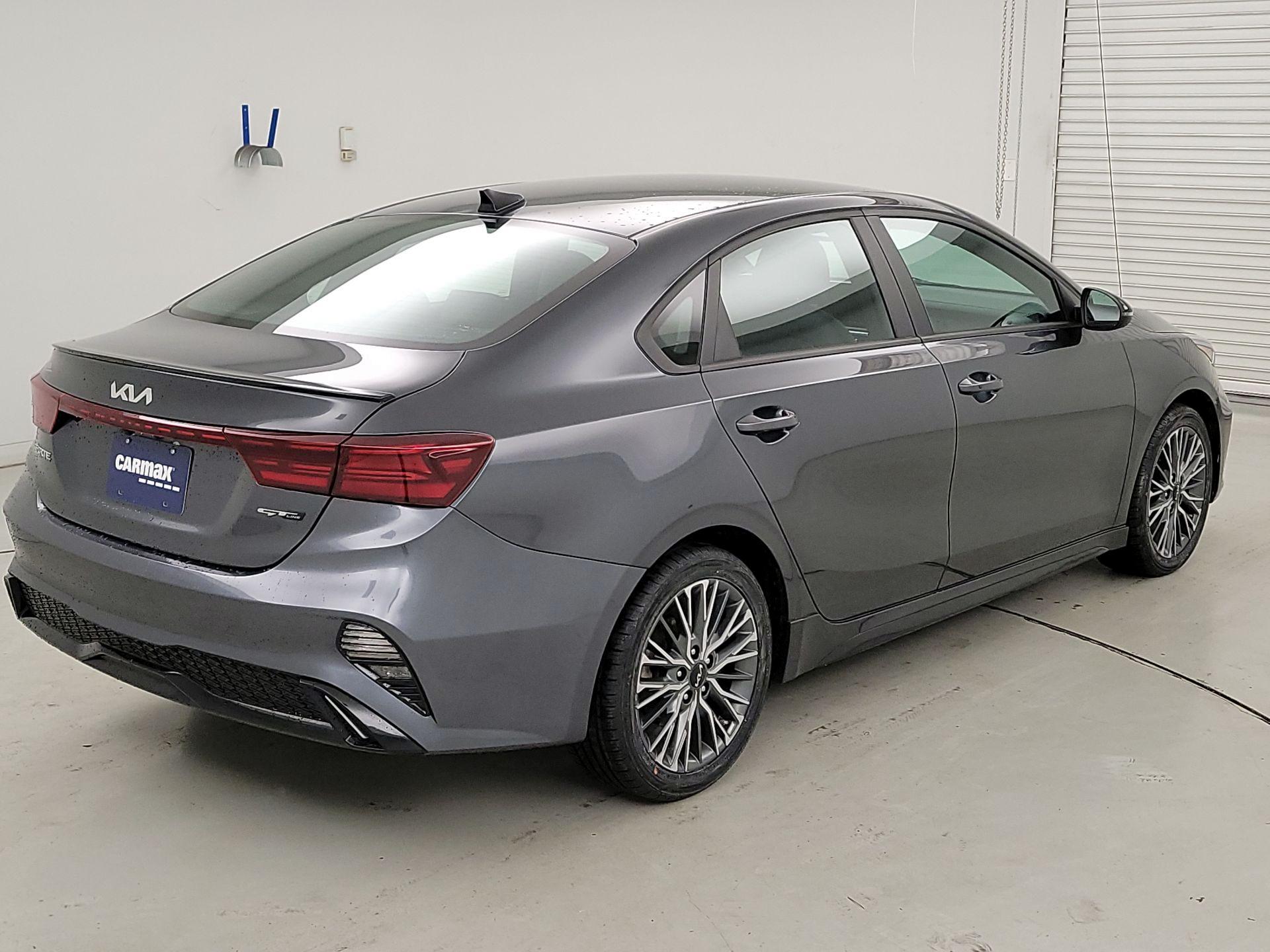 Thumbnail: 2023 Kia Forte - 5