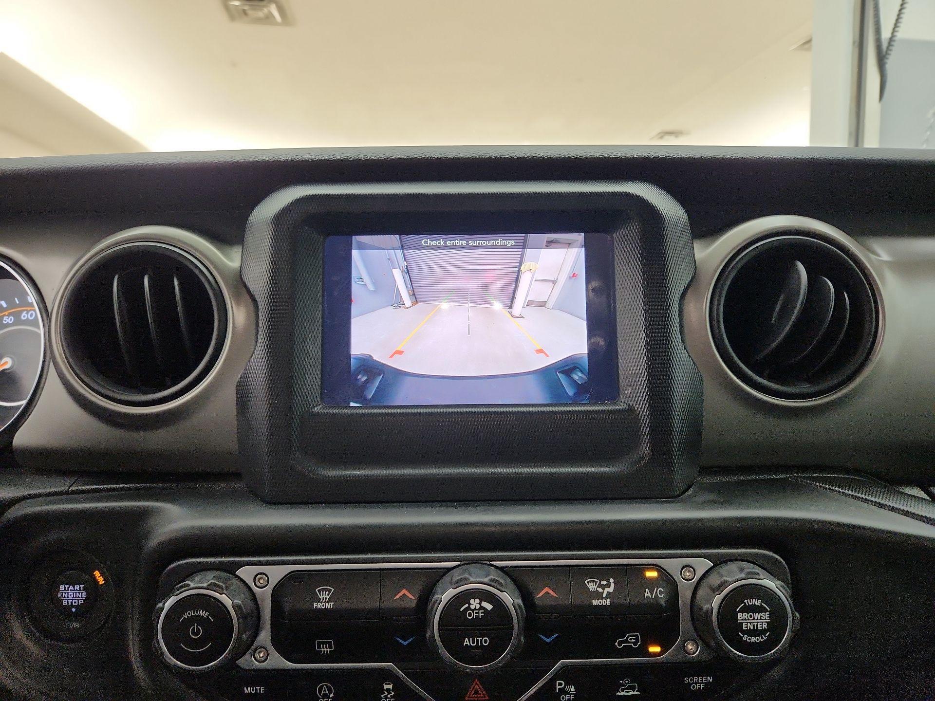 Thumbnail: 2021 Jeep Gladiator - 14