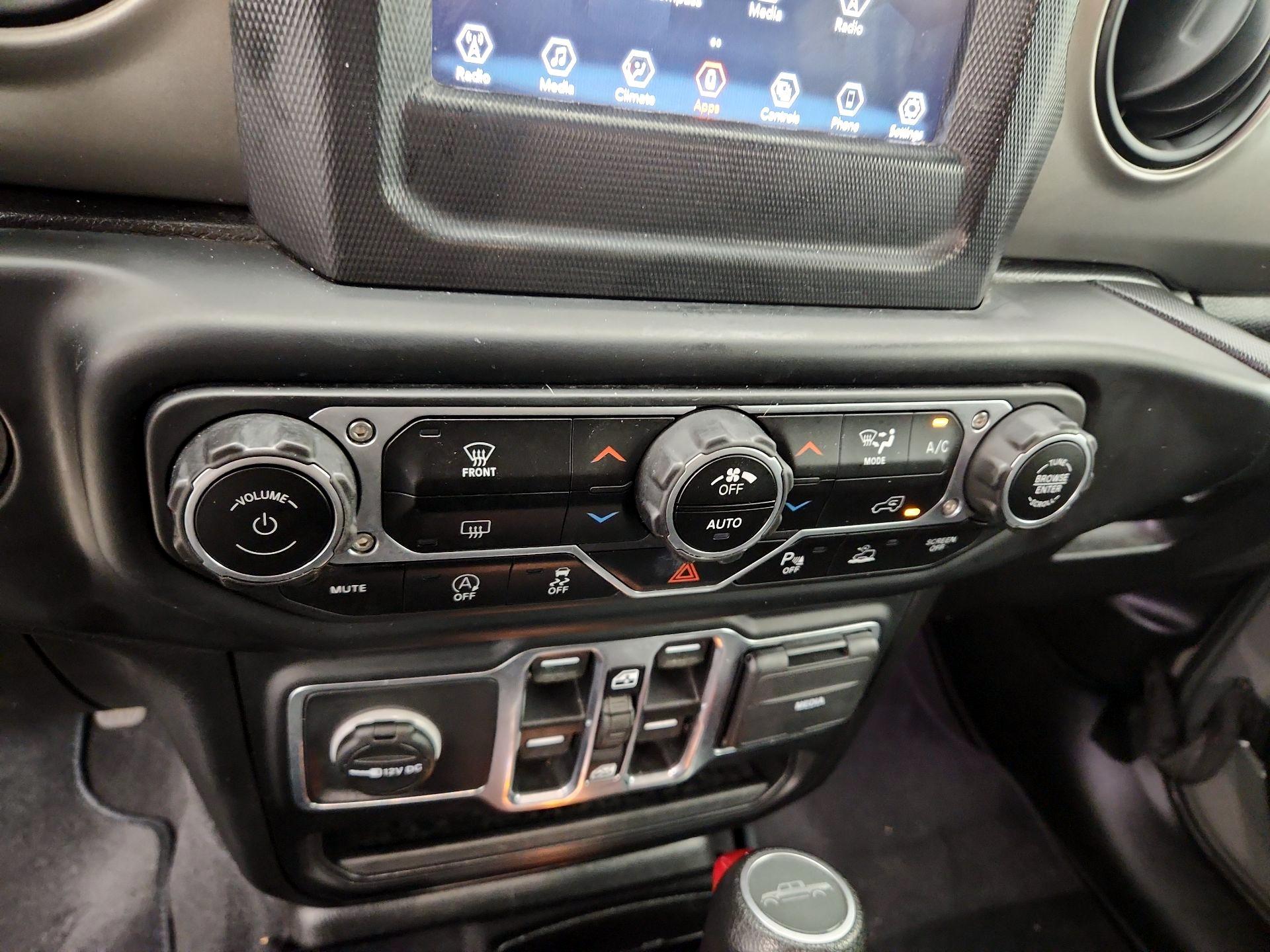 Thumbnail: 2021 Jeep Gladiator - 16