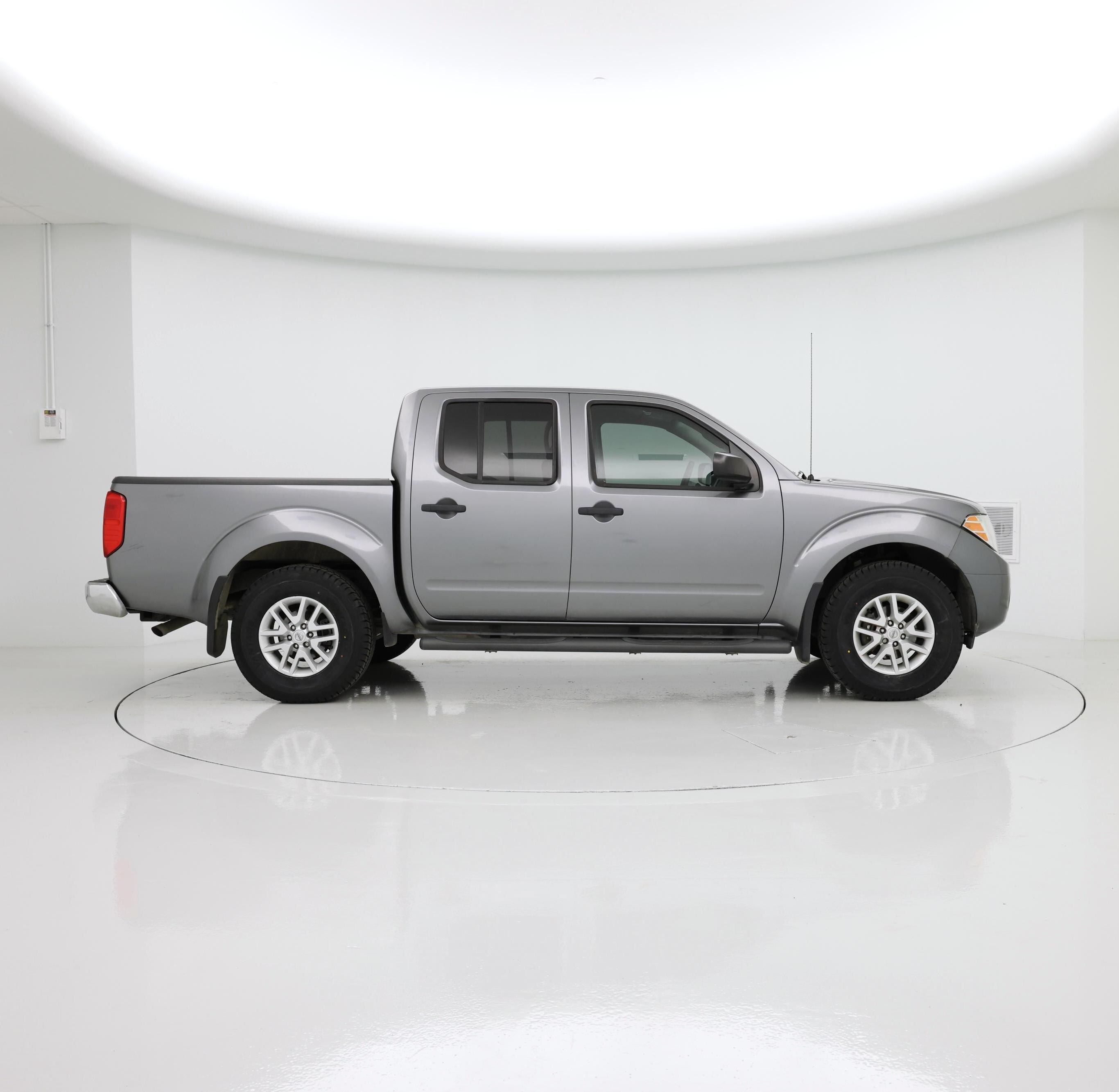 Thumbnail: 2021 Nissan Frontier - 7