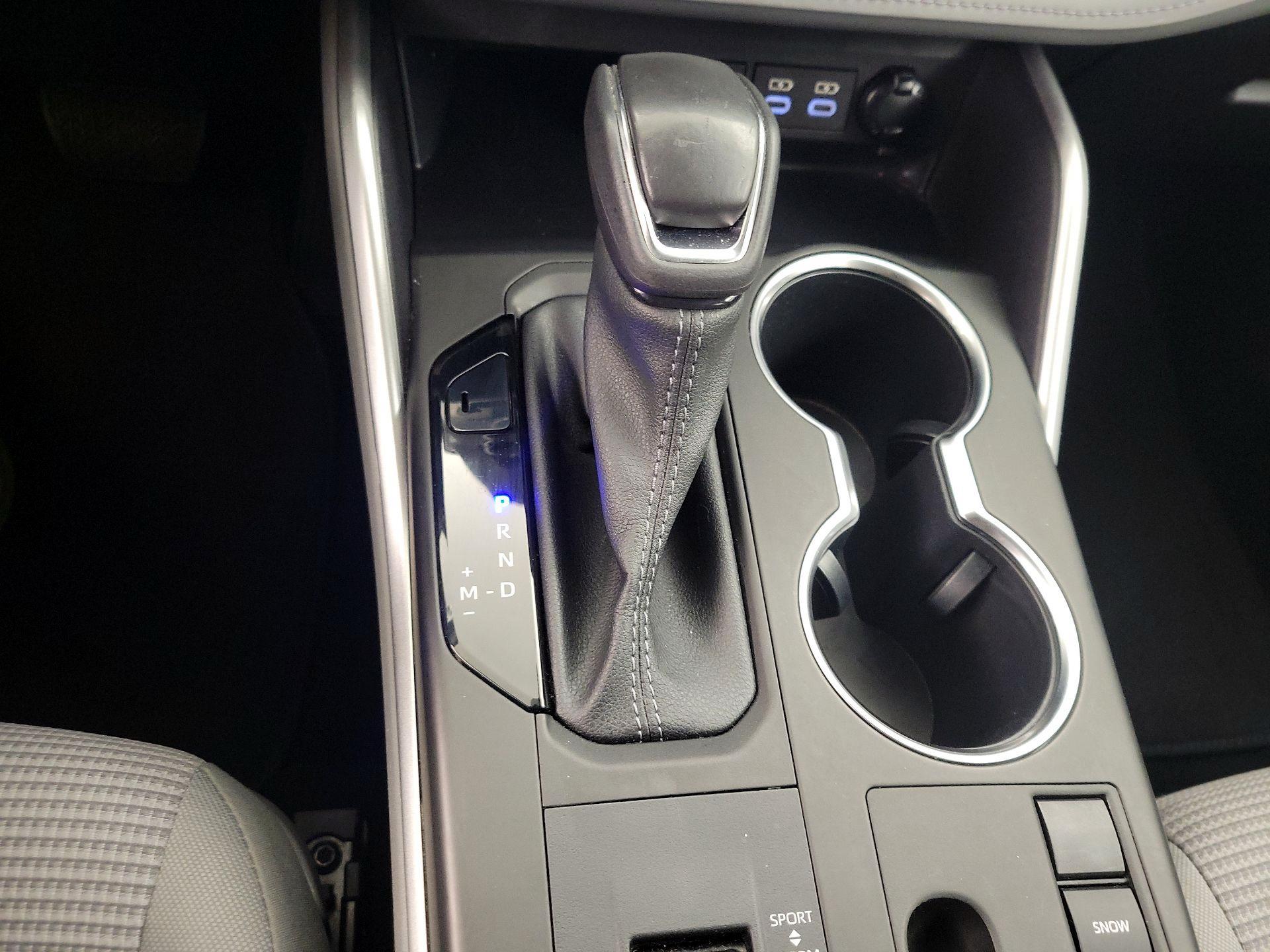 Thumbnail: 2023 Toyota Highlander - 17