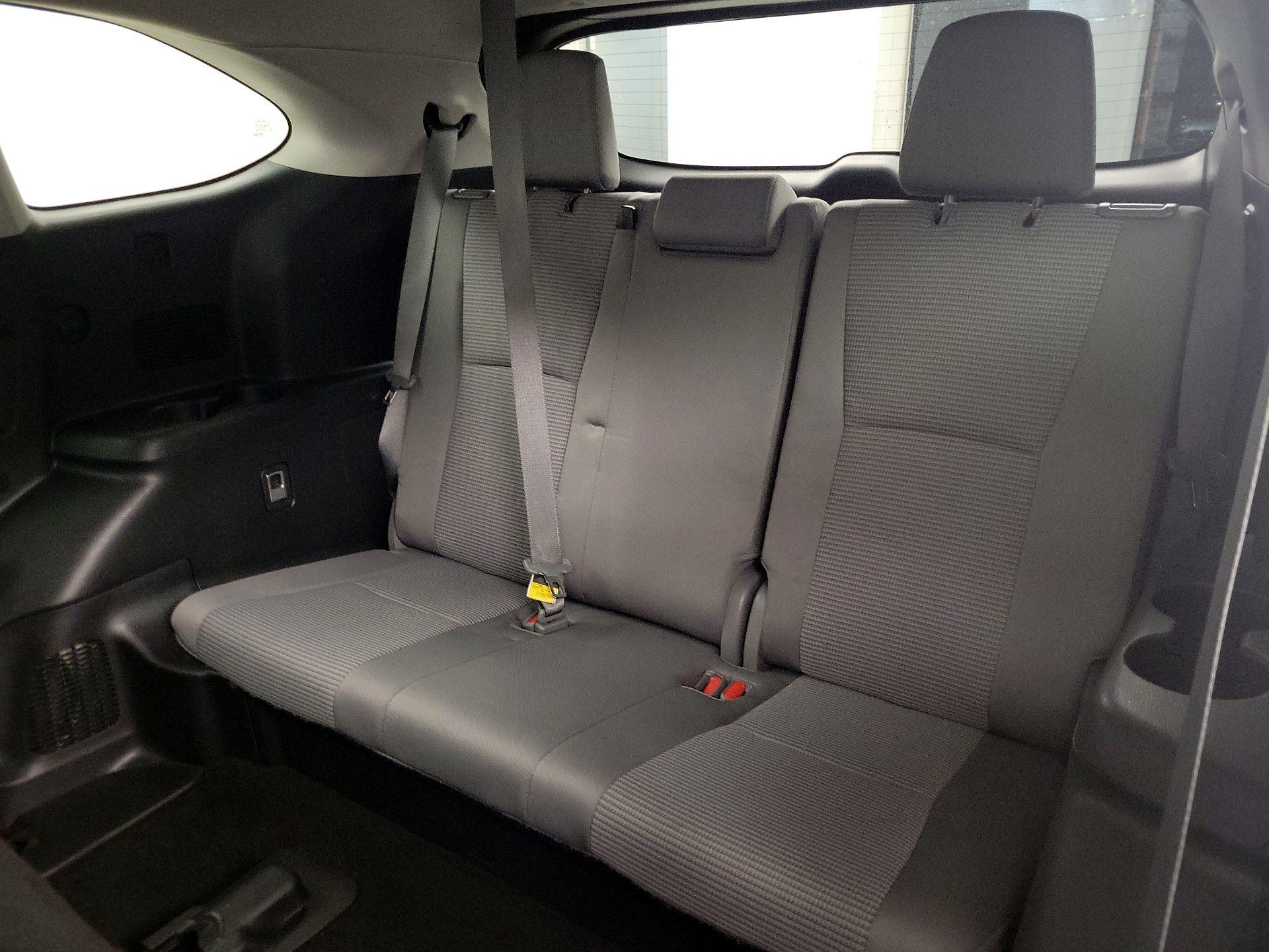 Thumbnail: 2023 Toyota Highlander - 20