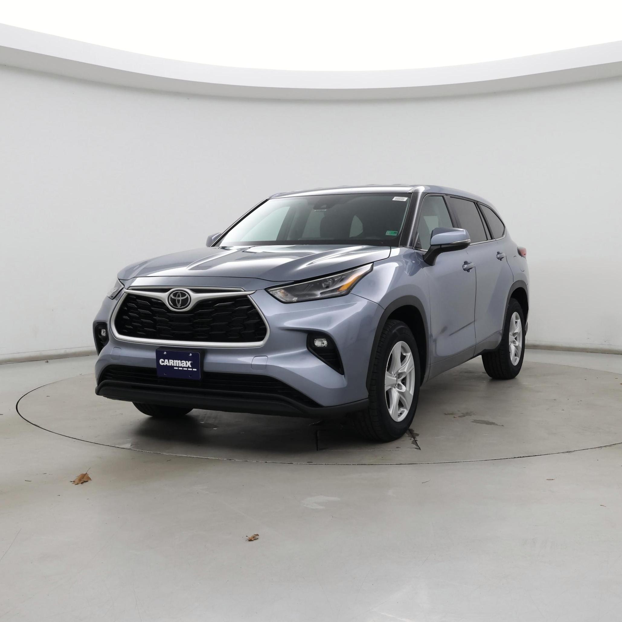 Thumbnail: 2023 Toyota Highlander - 4