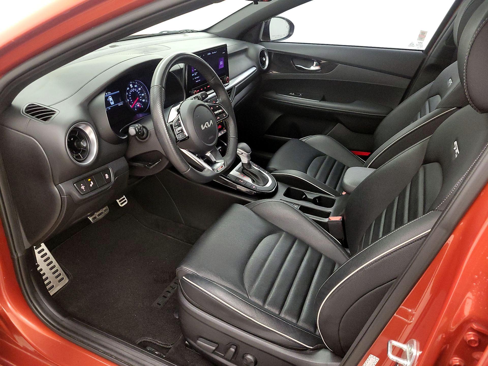 Thumbnail: 2023 Kia Forte - 11