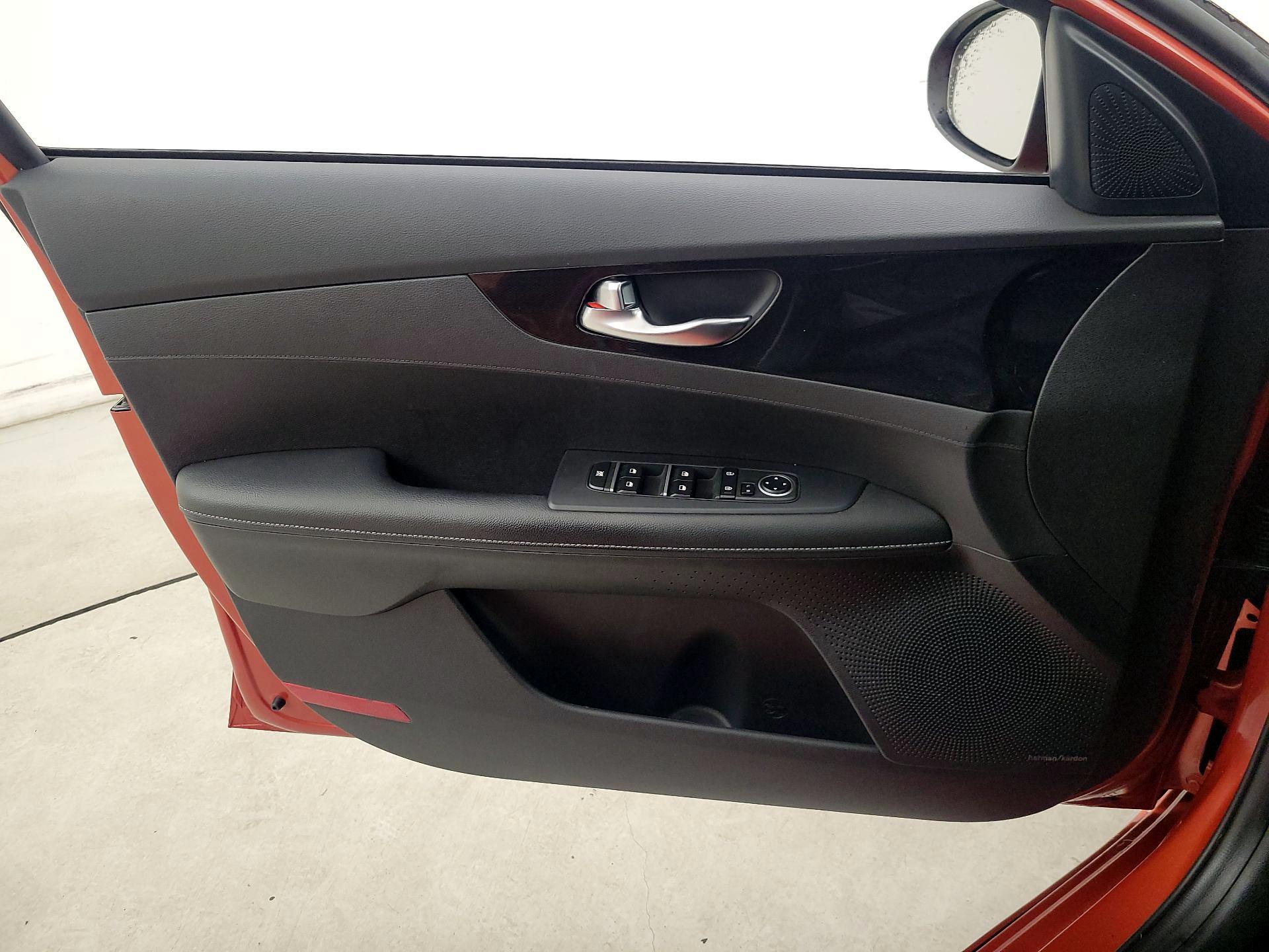 Thumbnail: 2023 Kia Forte - 12