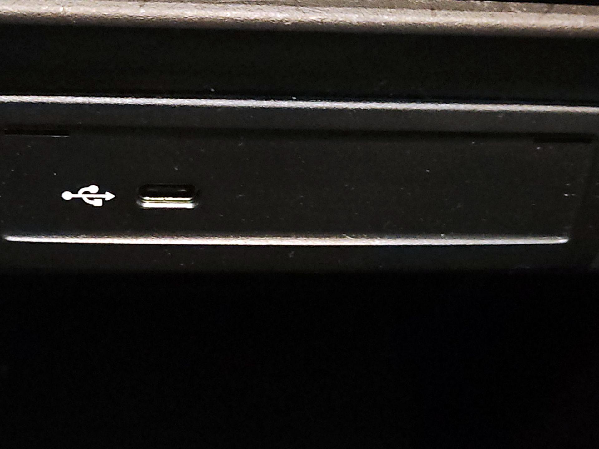 Thumbnail: 2022 Mercedes-Benz GLB - 18