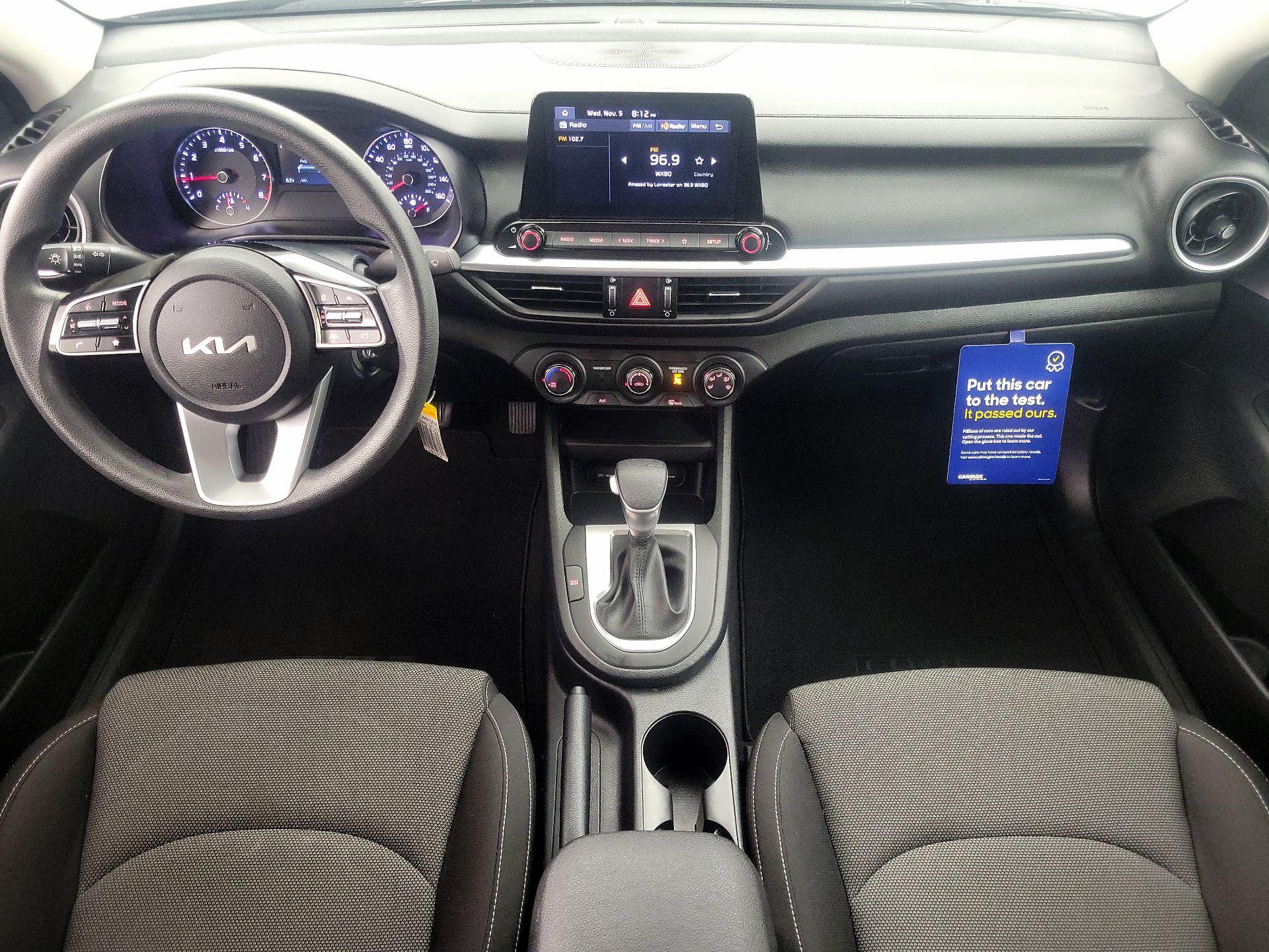 Thumbnail: 2022 Kia Forte - 9