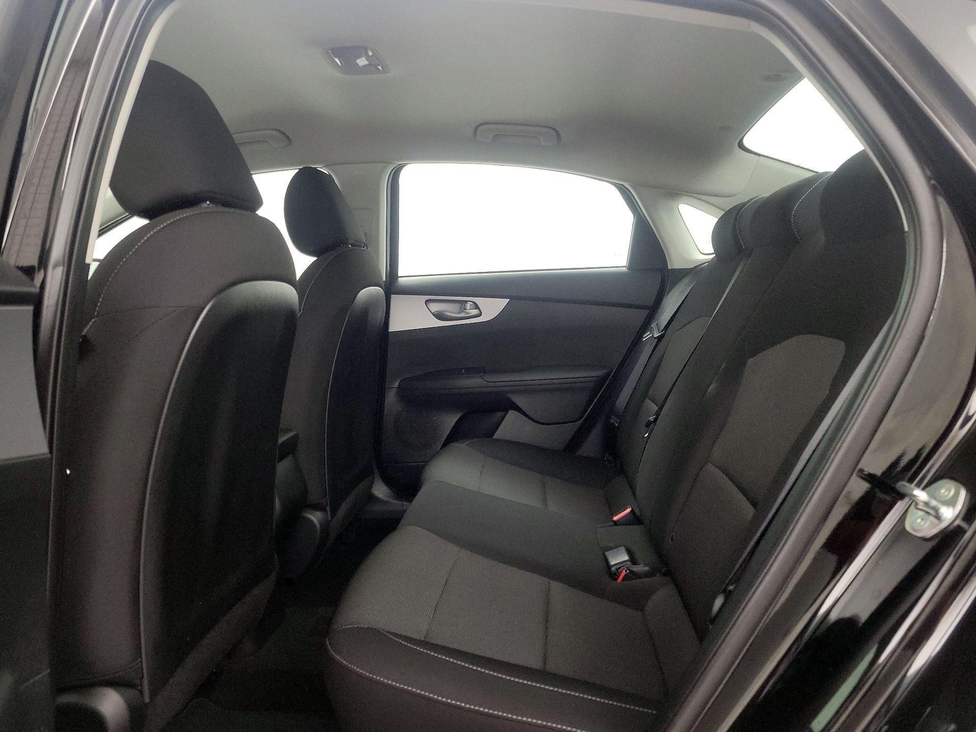 Thumbnail: 2022 Kia Forte - 19